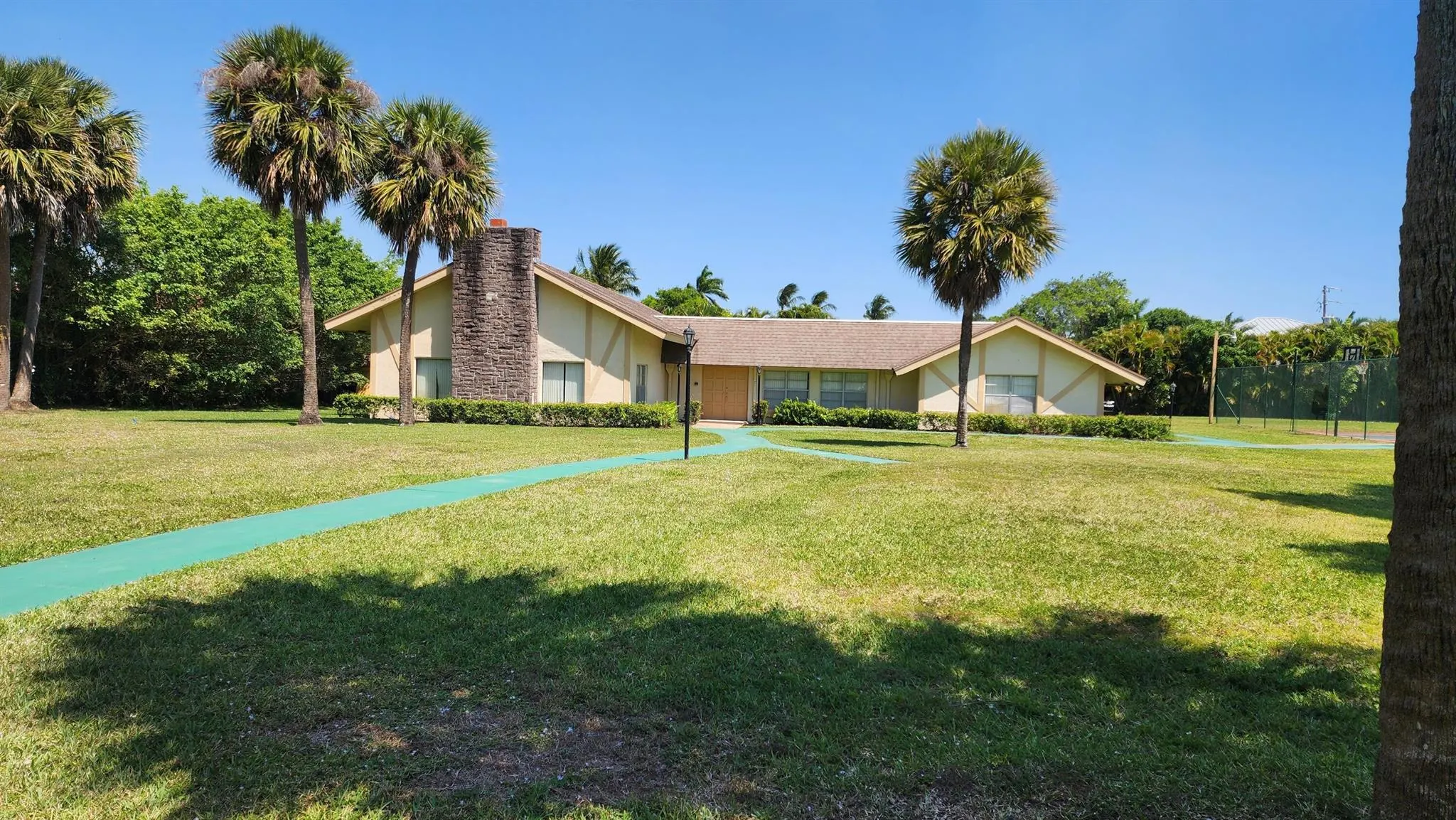 1700 Dover Road, #111-A