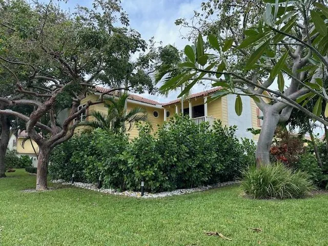 226a Seabreeze Circle