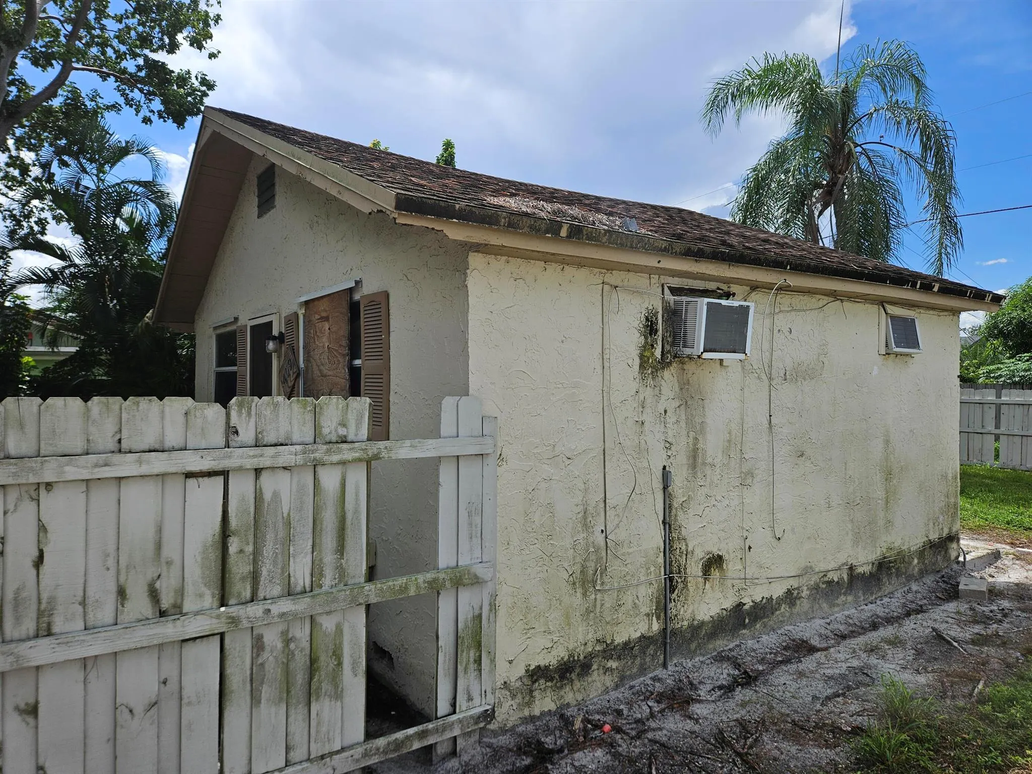 409 Perry Avenue