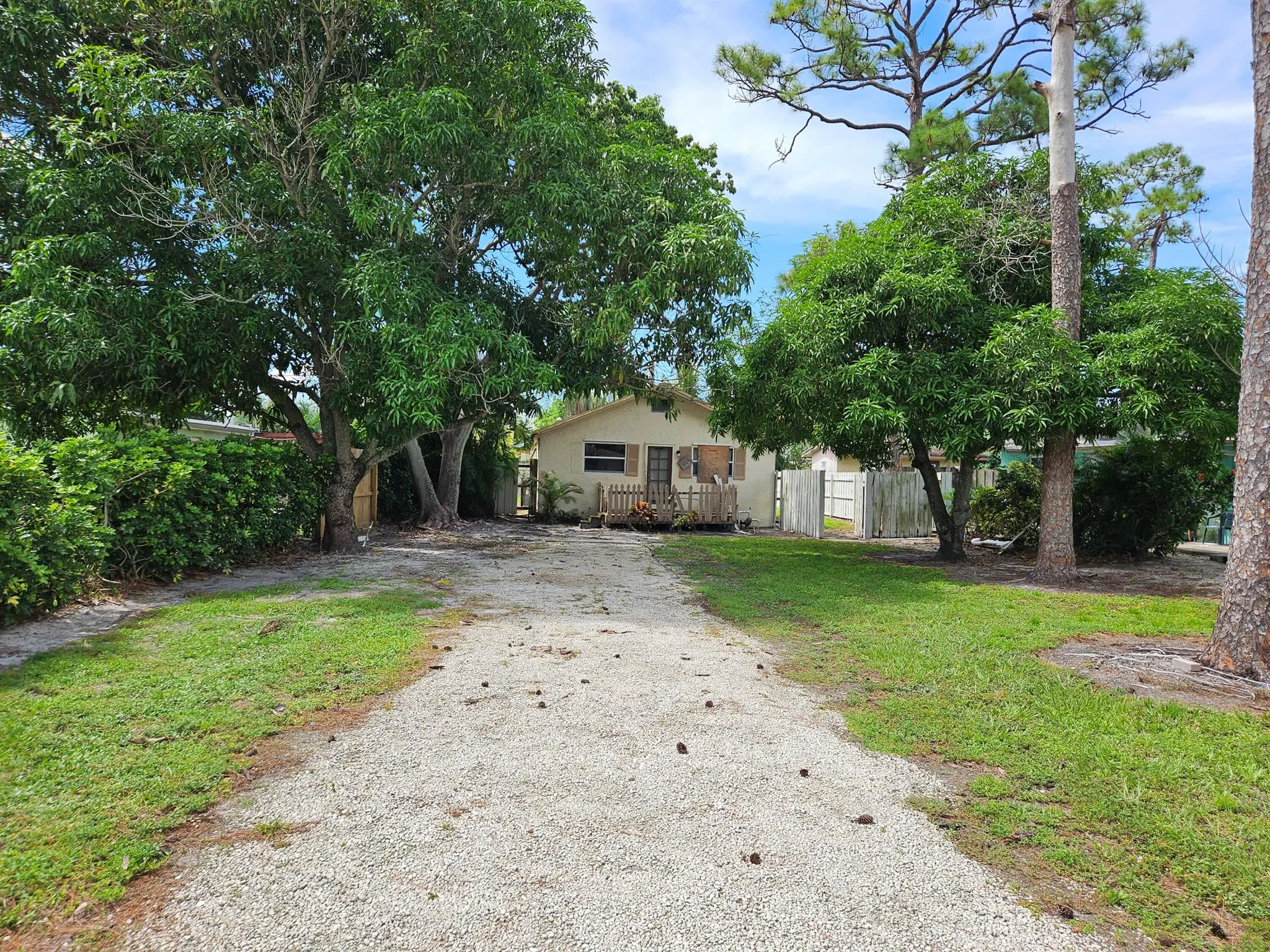 409 Perry Avenue