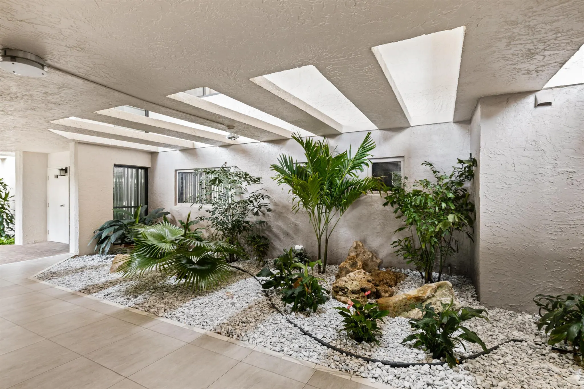 5279 Fountains Drive S, #305