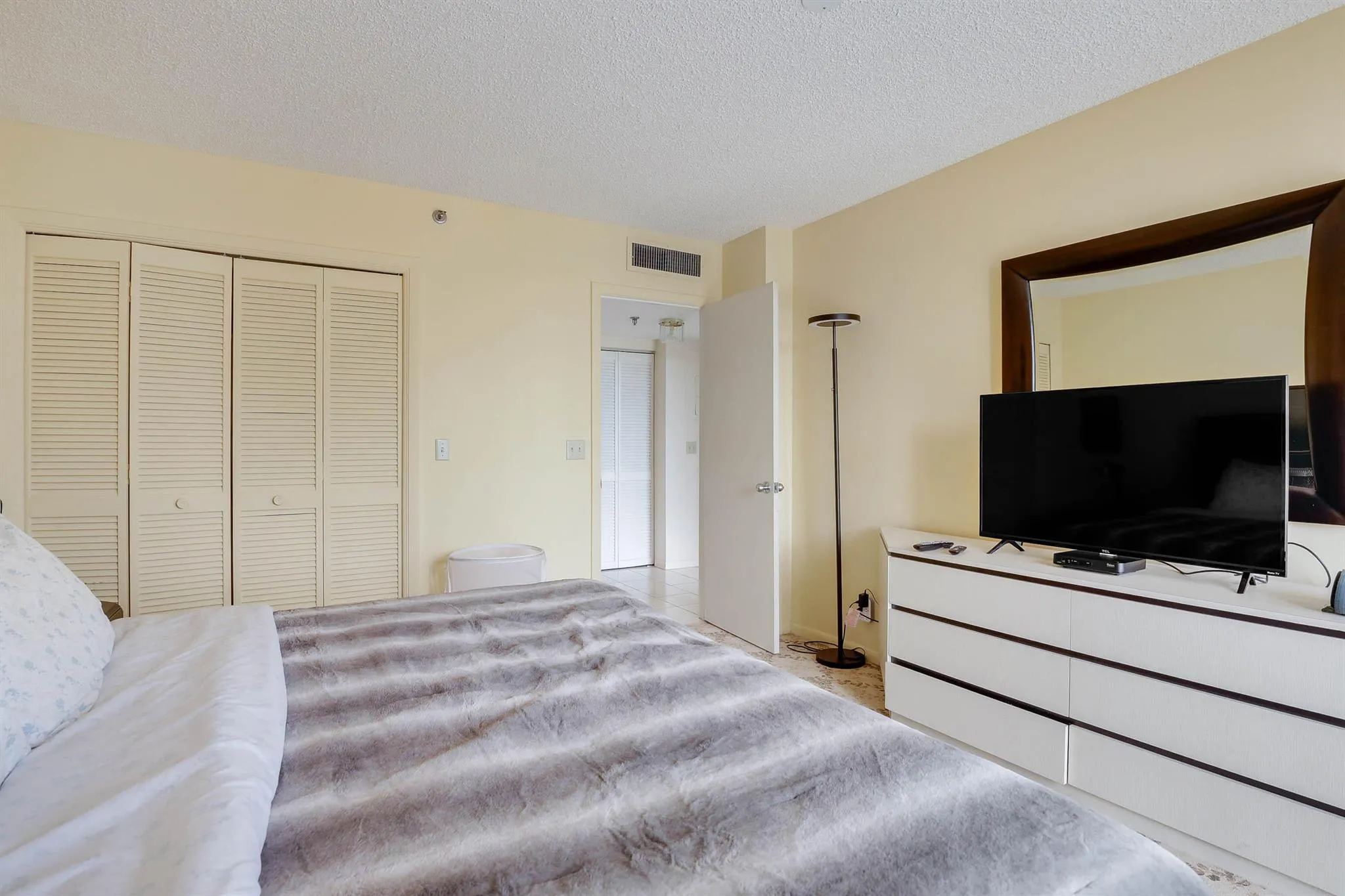 5279 Fountains Drive S, #305