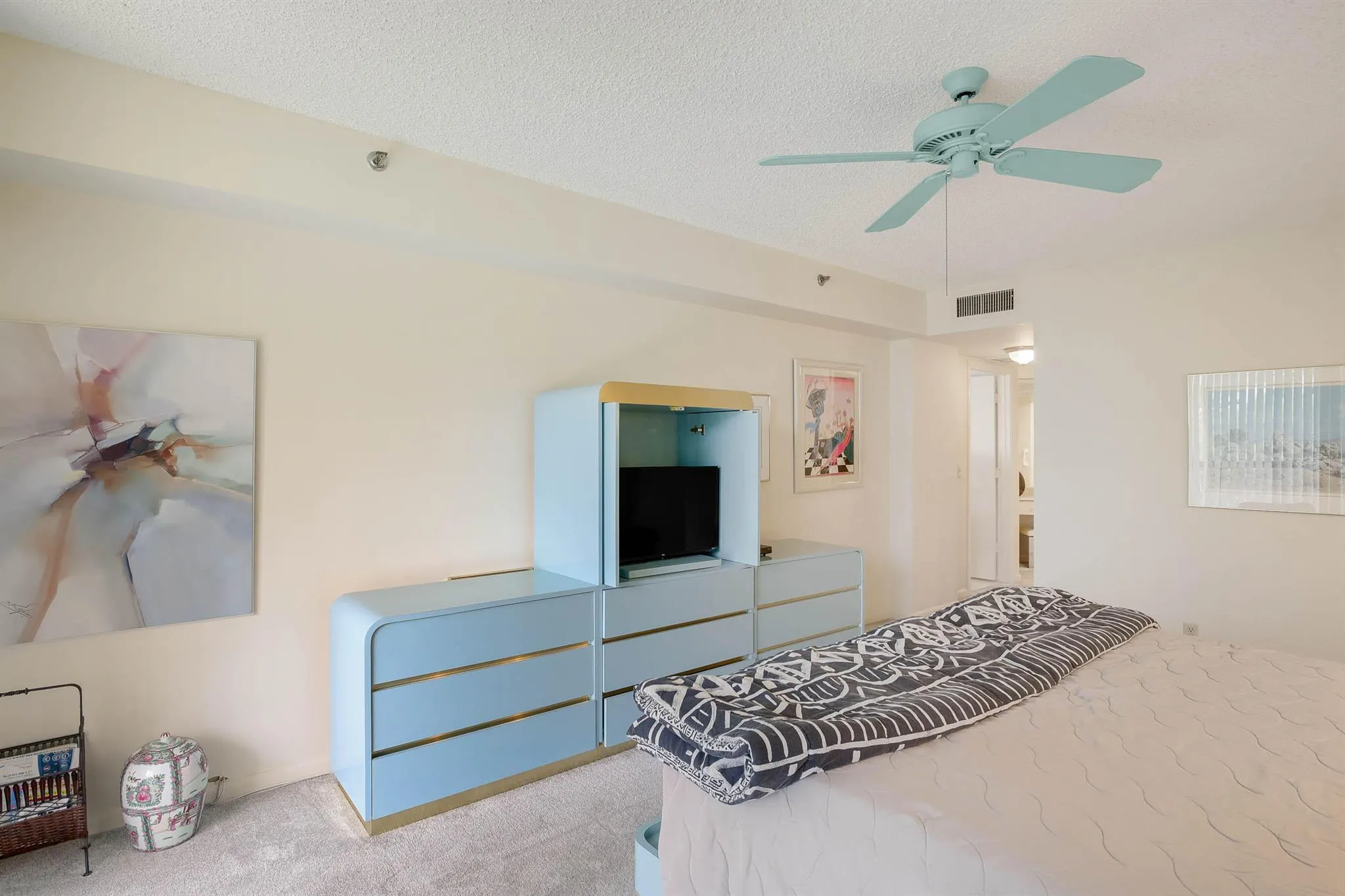 5279 Fountains Drive S, #305
