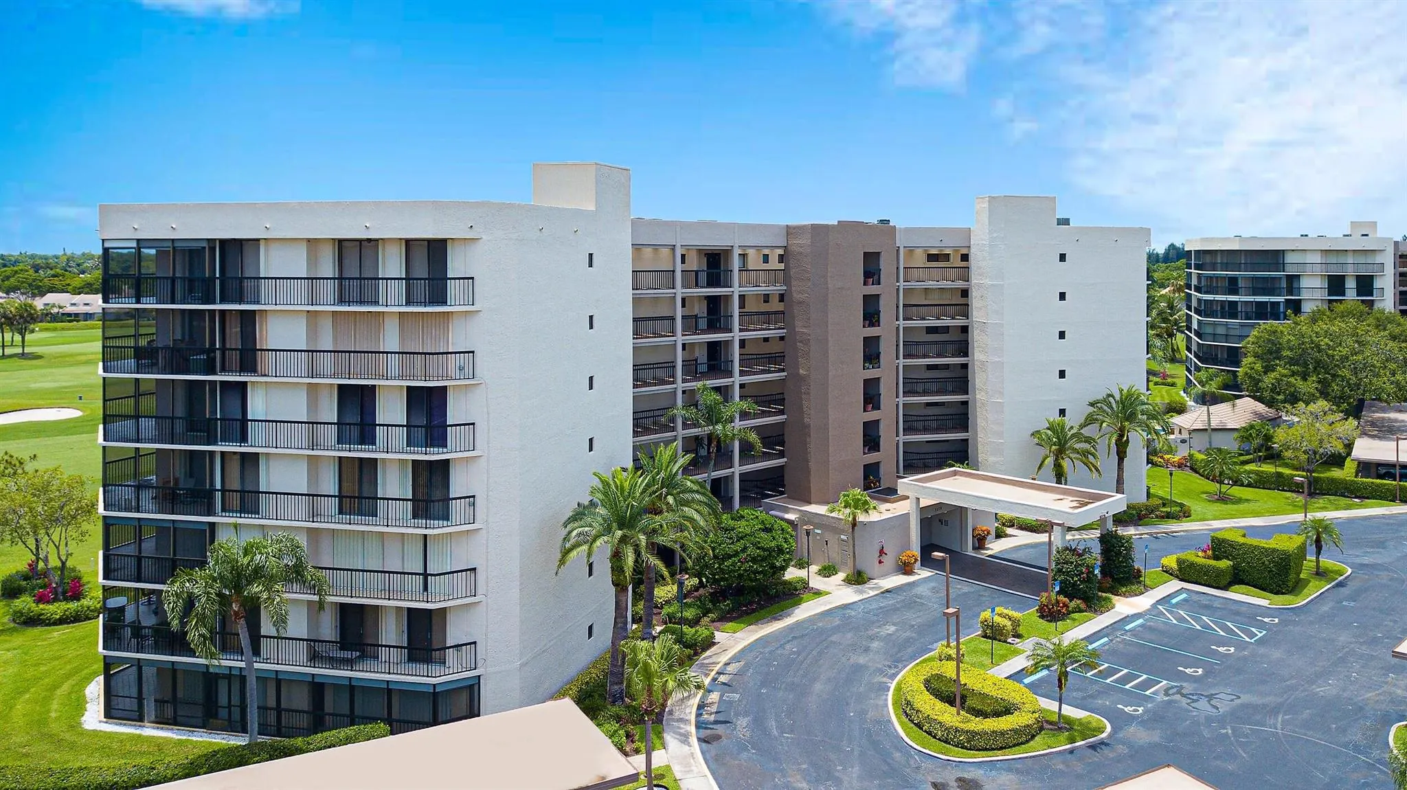 5279 Fountains Drive S, #305