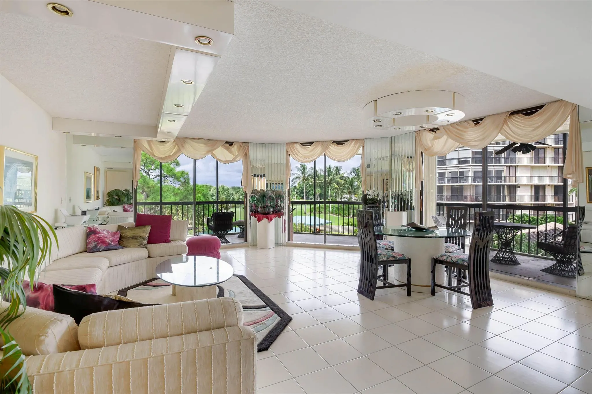 5279 Fountains Drive S, #305