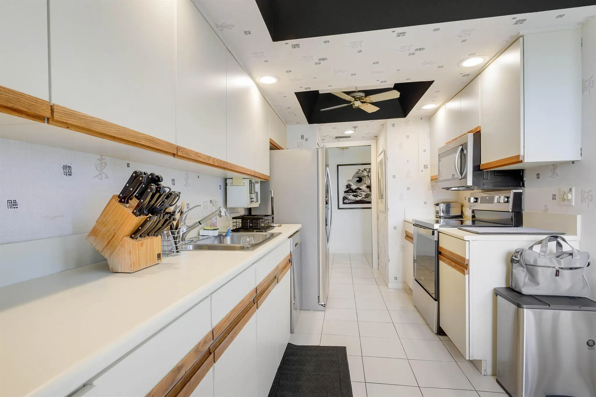 5279 Fountains Drive S, #305
