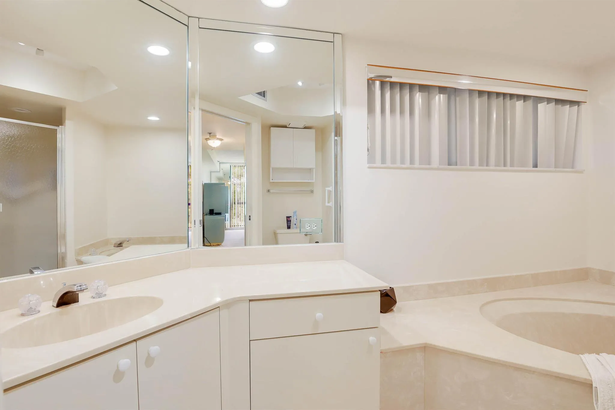 5279 Fountains Drive S, #305