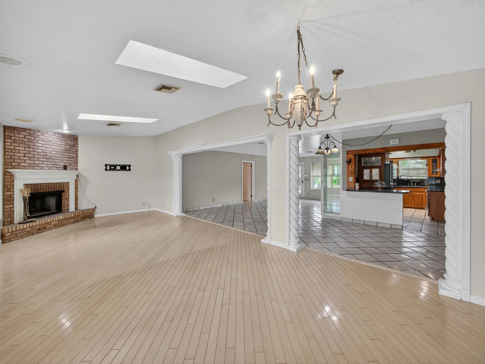 1401 Alpha Court N