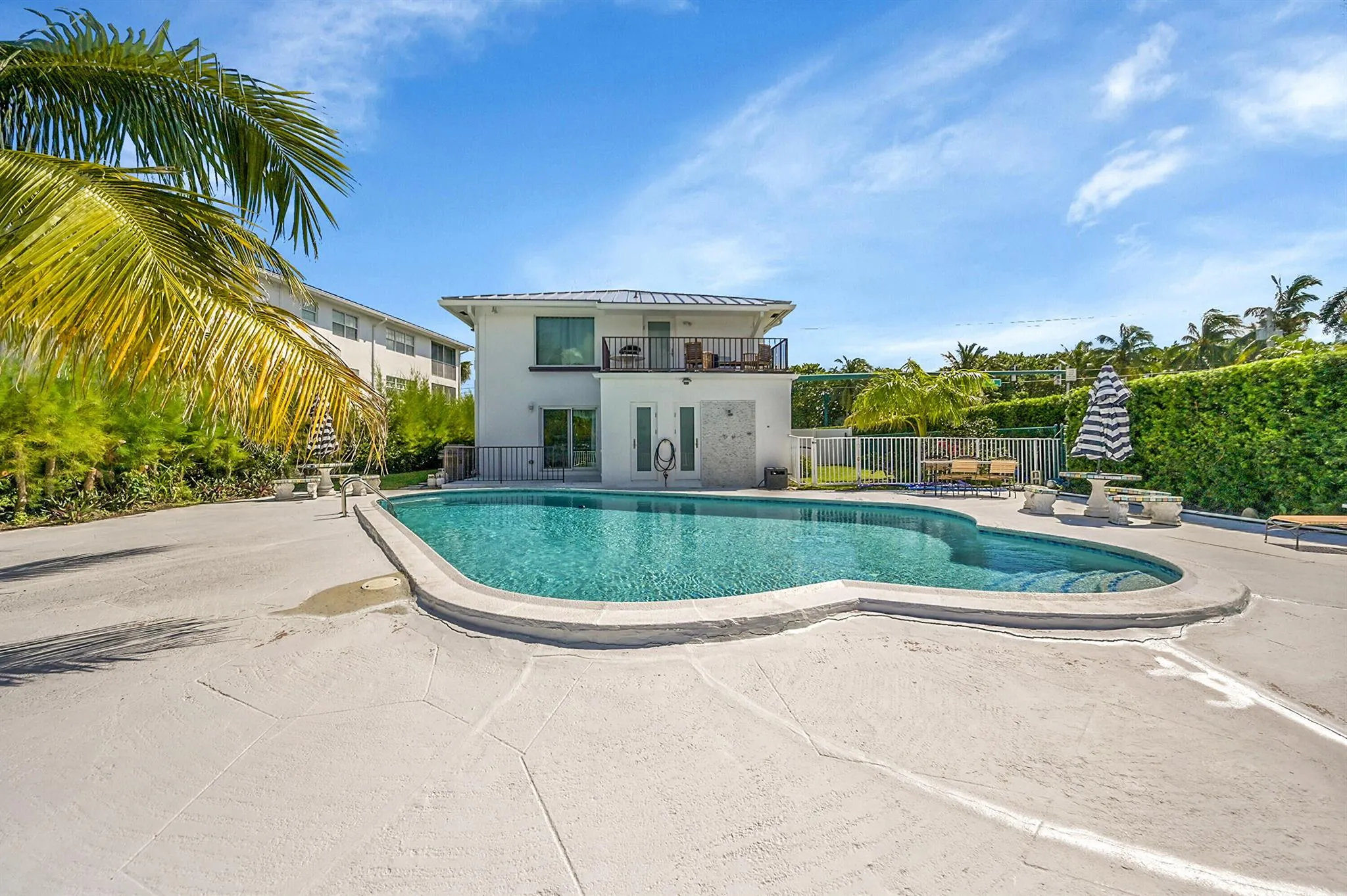 1702 S Ocean Boulevard