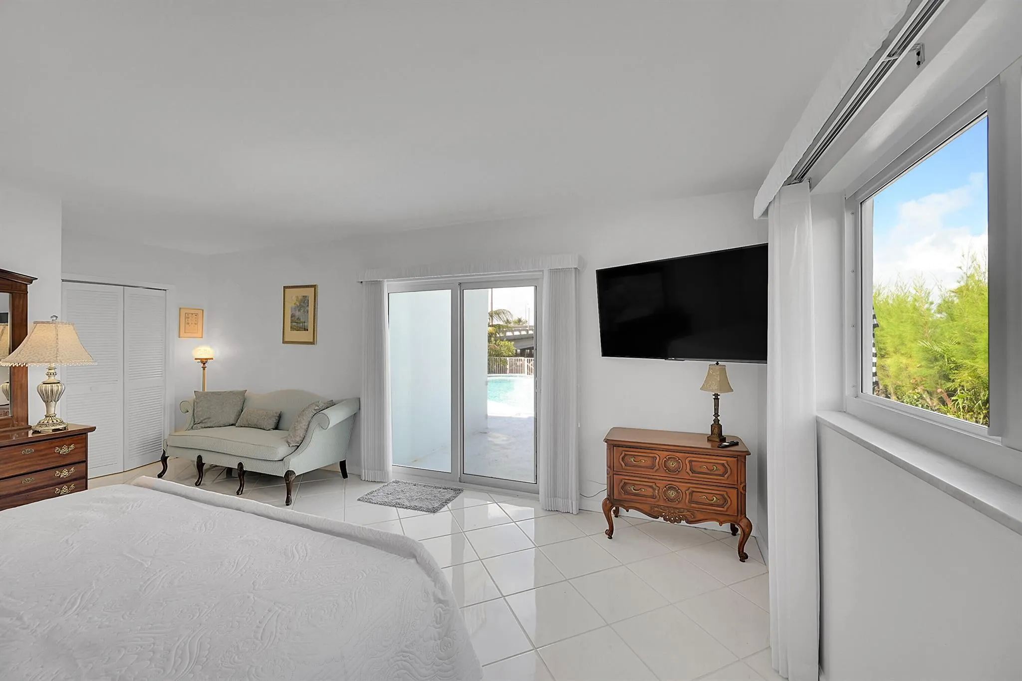 1702 S Ocean Boulevard