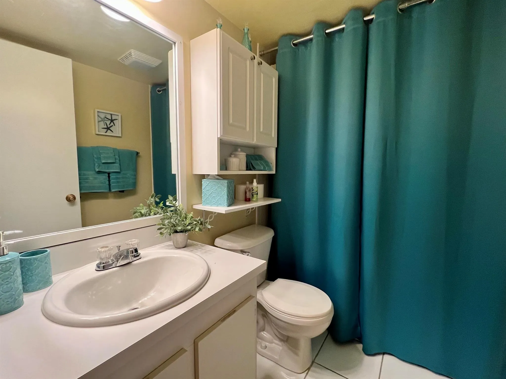 3154 Via Poinciana, #214