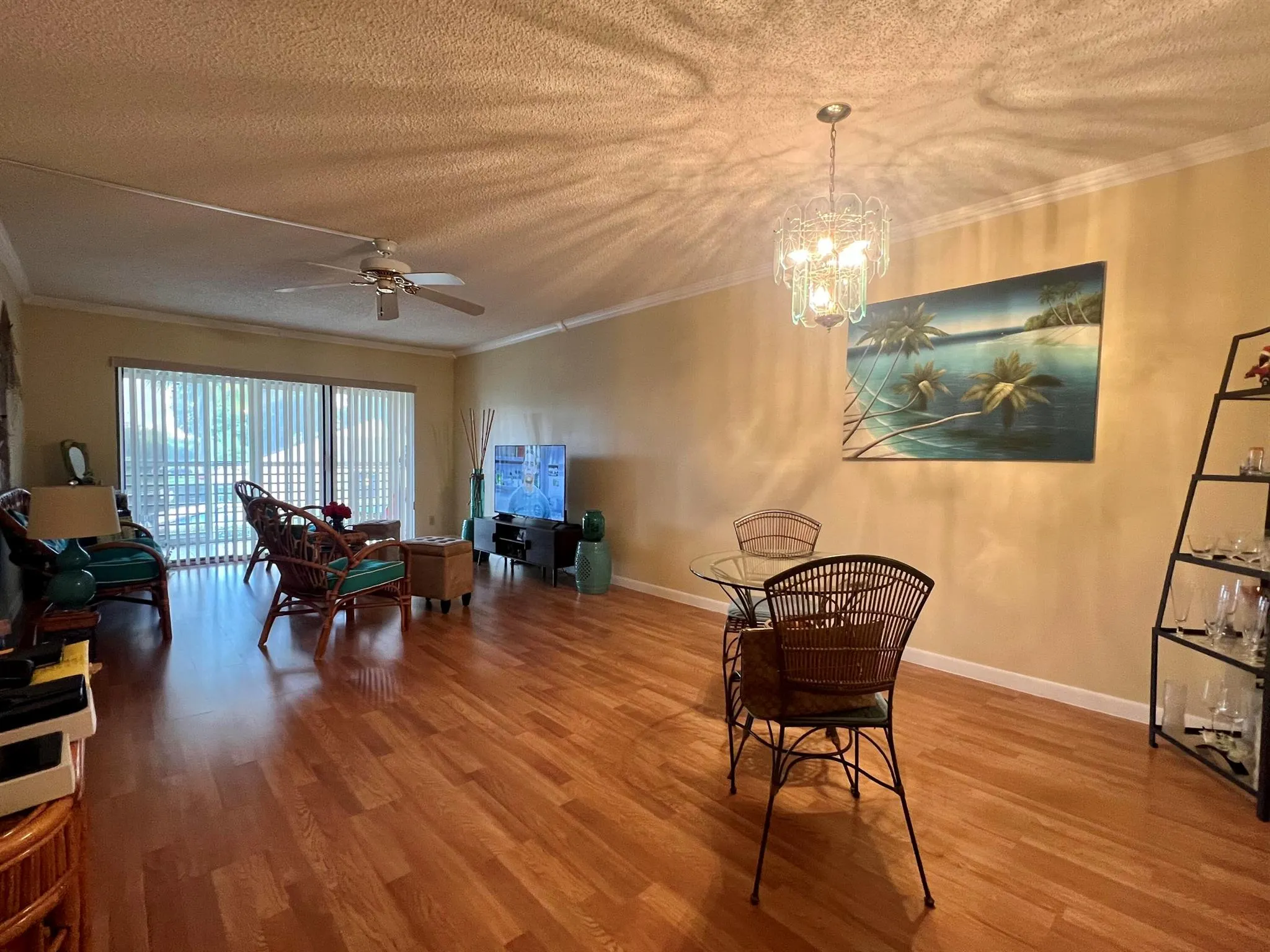 3154 Via Poinciana, #214