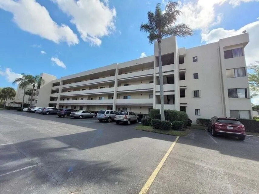 3154 Via Poinciana, #214