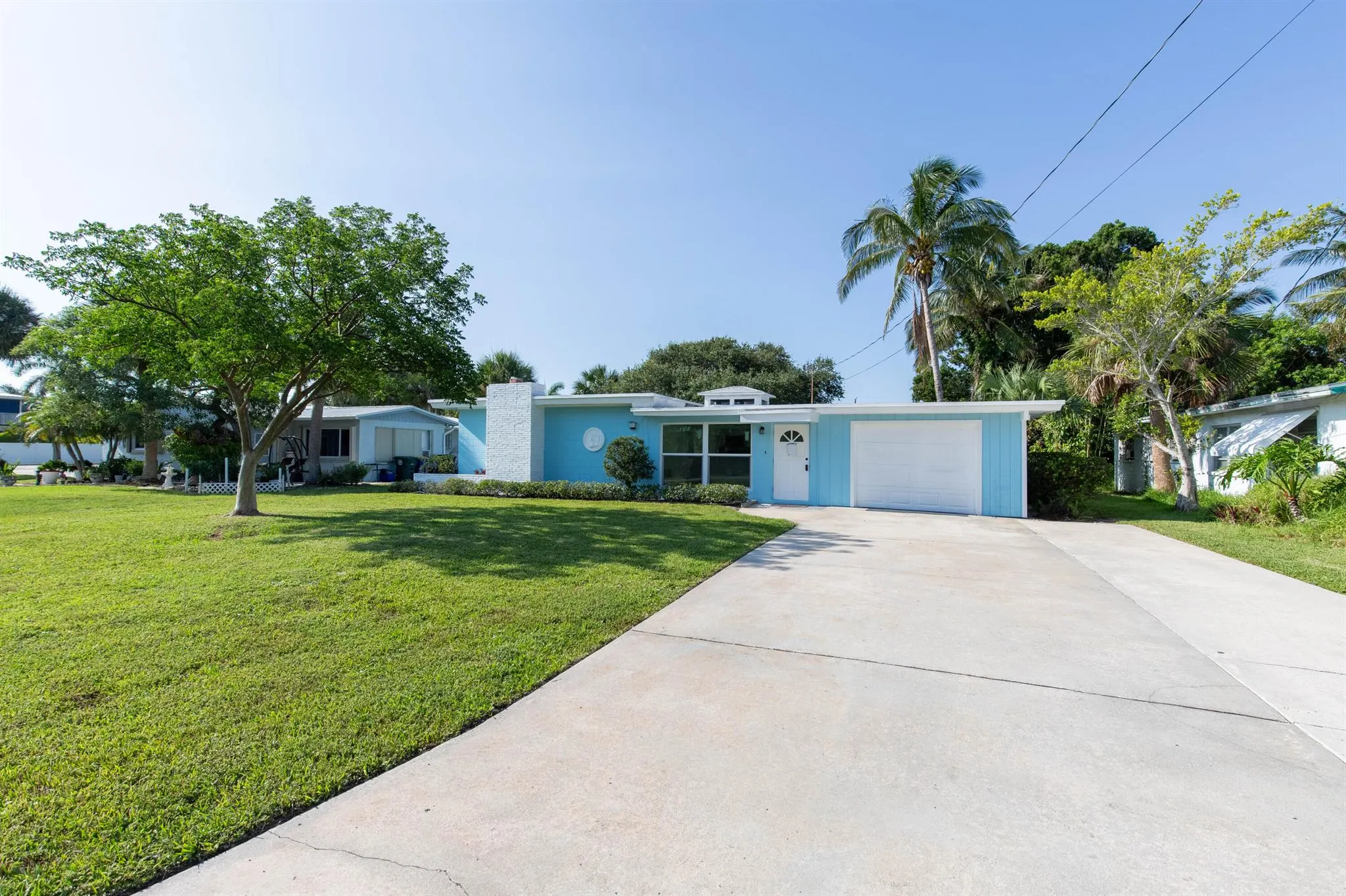 1919 Mimosa Avenue