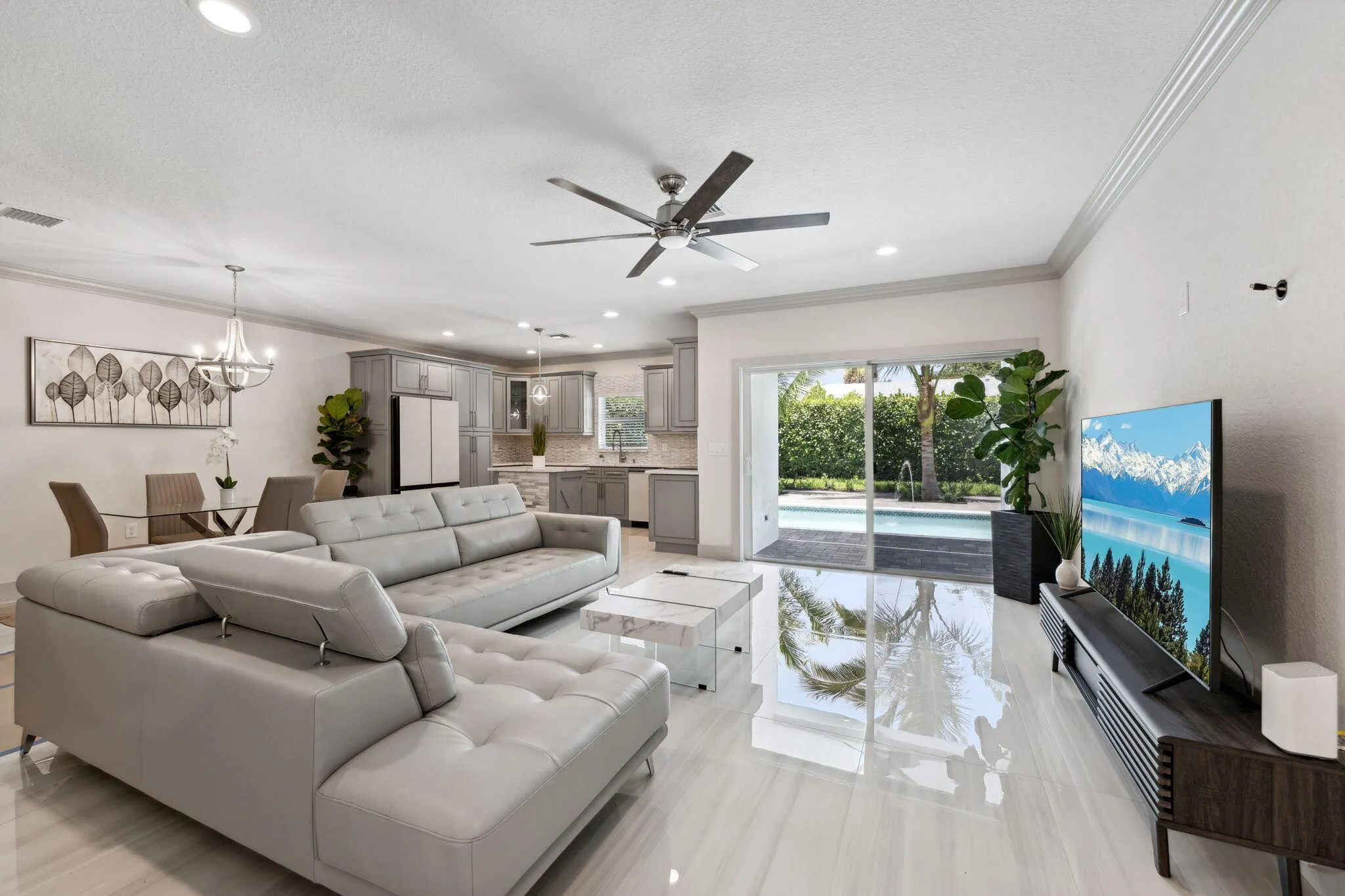 522 Lucky Lane