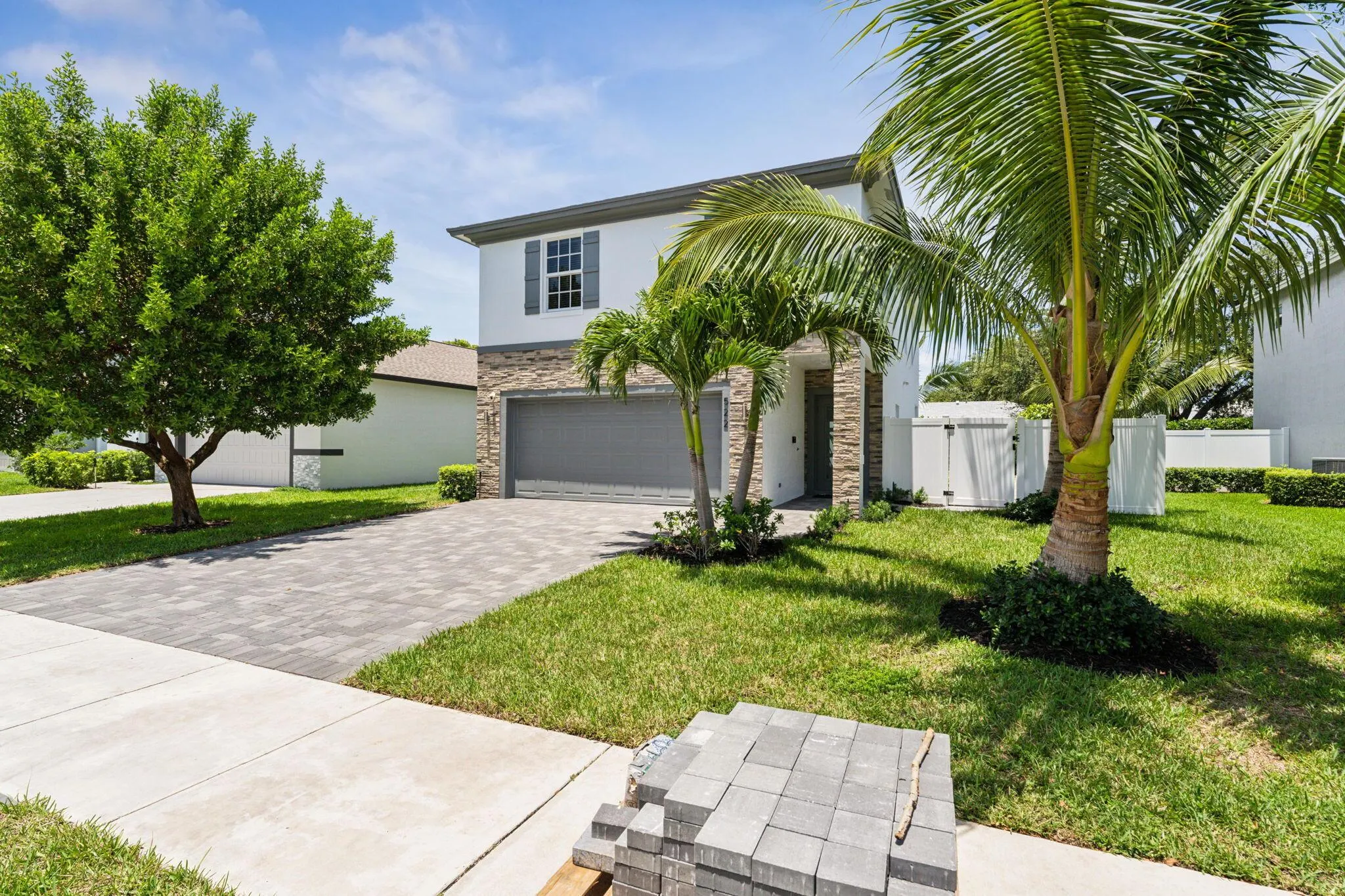 522 Lucky Lane