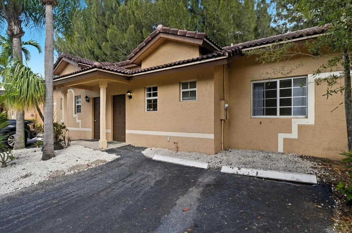 6107 Garden Court