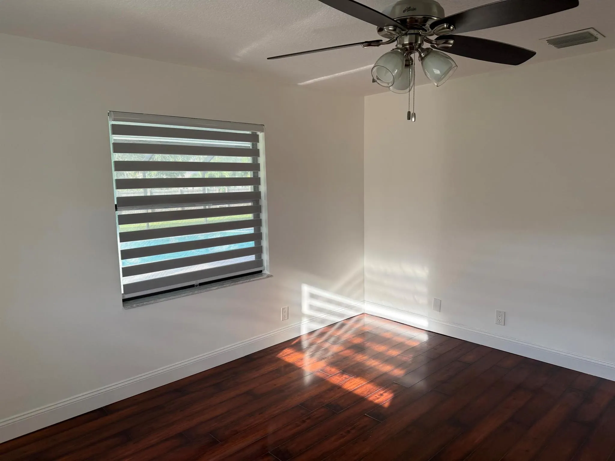 14073 76th Road N