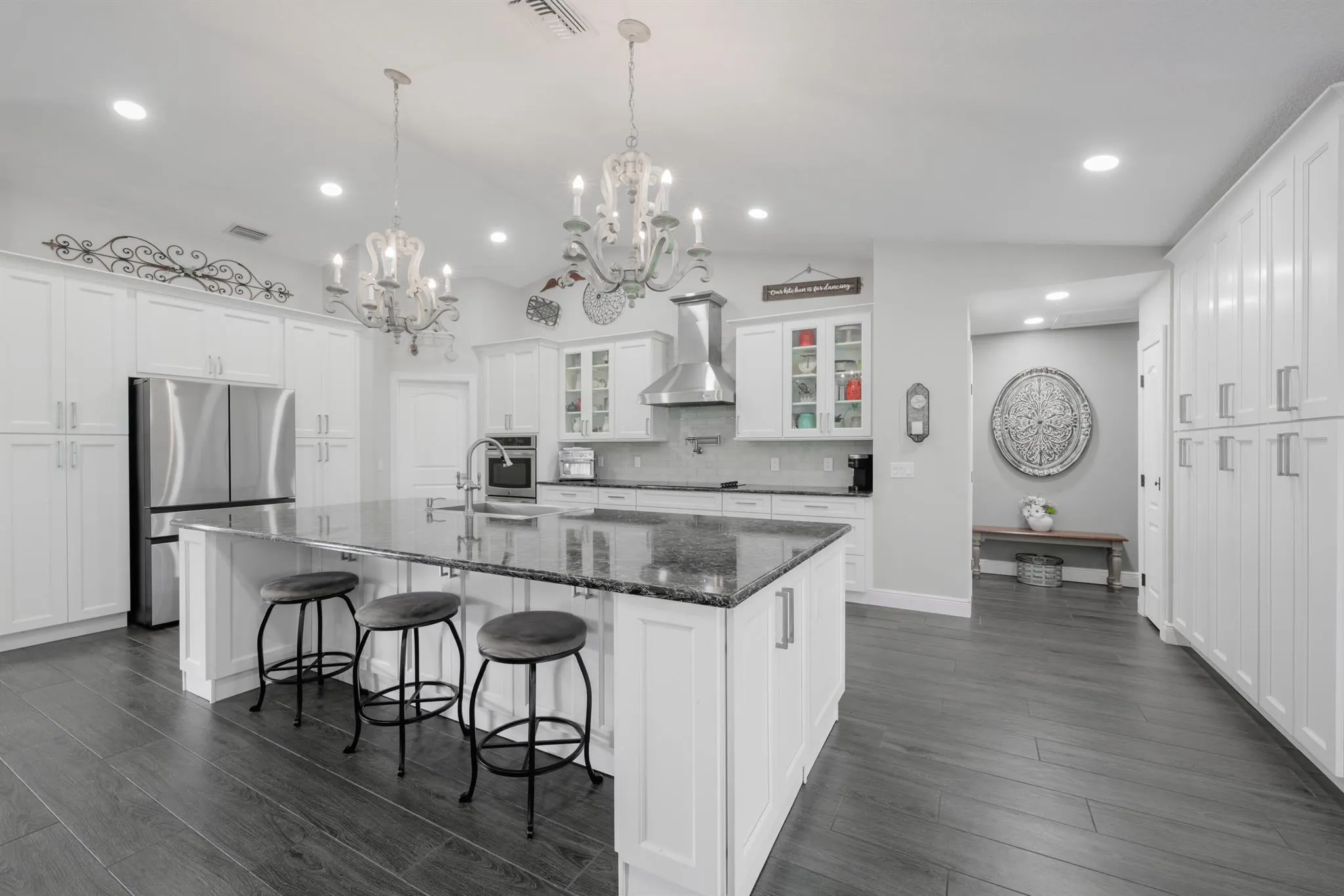 5871 NW Corso Court
