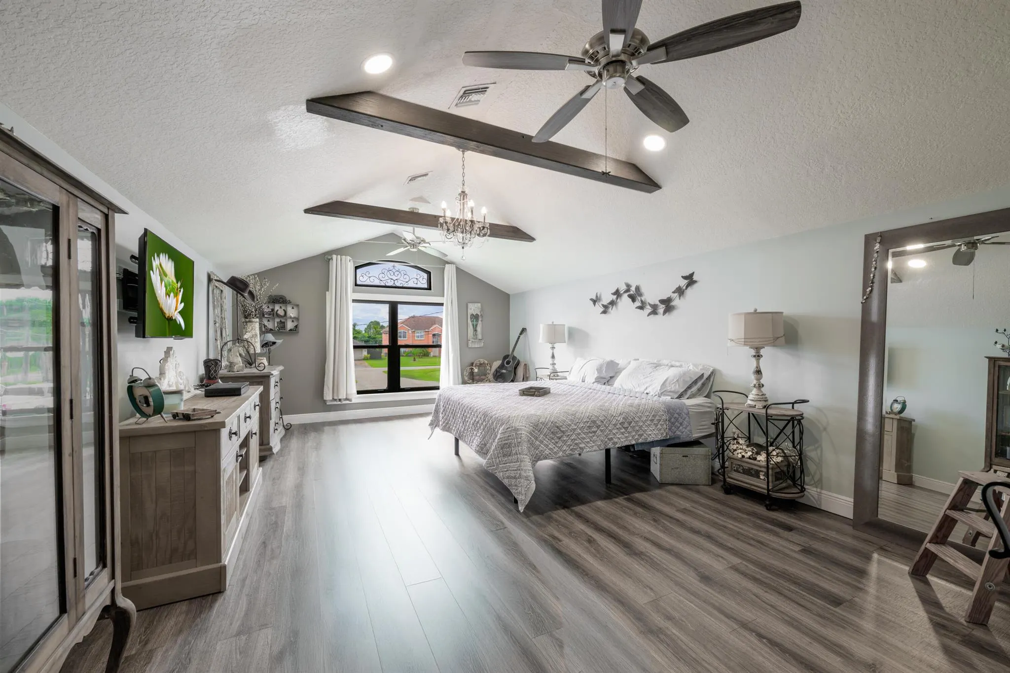 5871 NW Corso Court