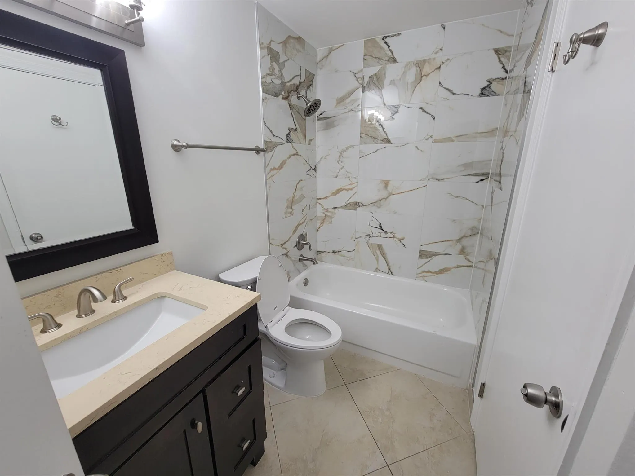 4208 Glenmoor Drive