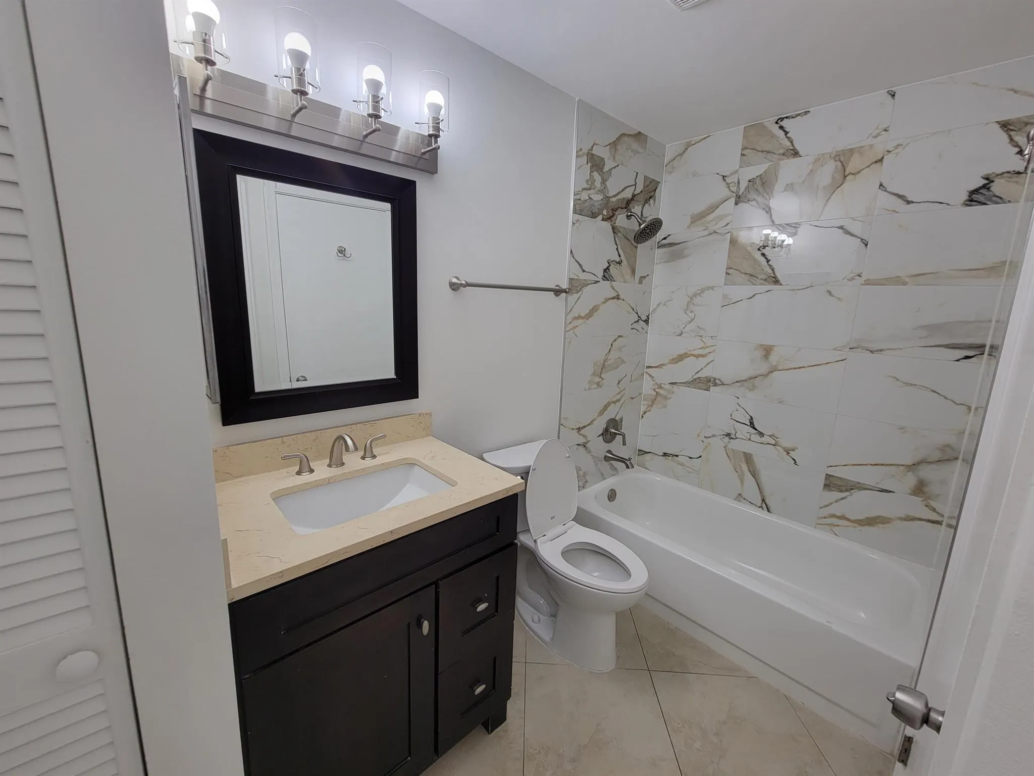 4208 Glenmoor Drive