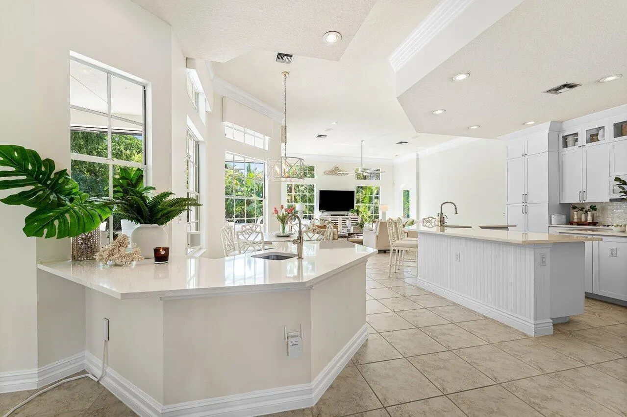 5980 Our Robbies Road