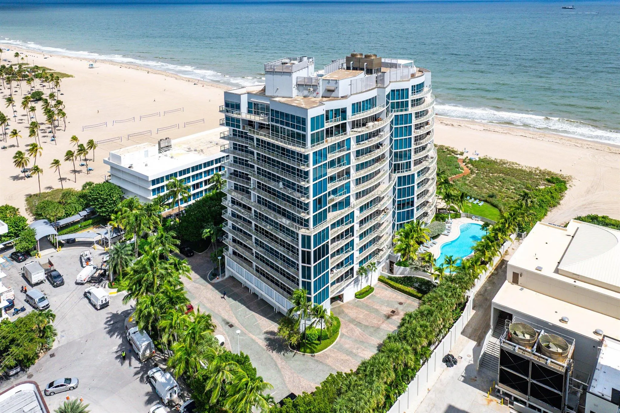1200 Holiday Drive, #602