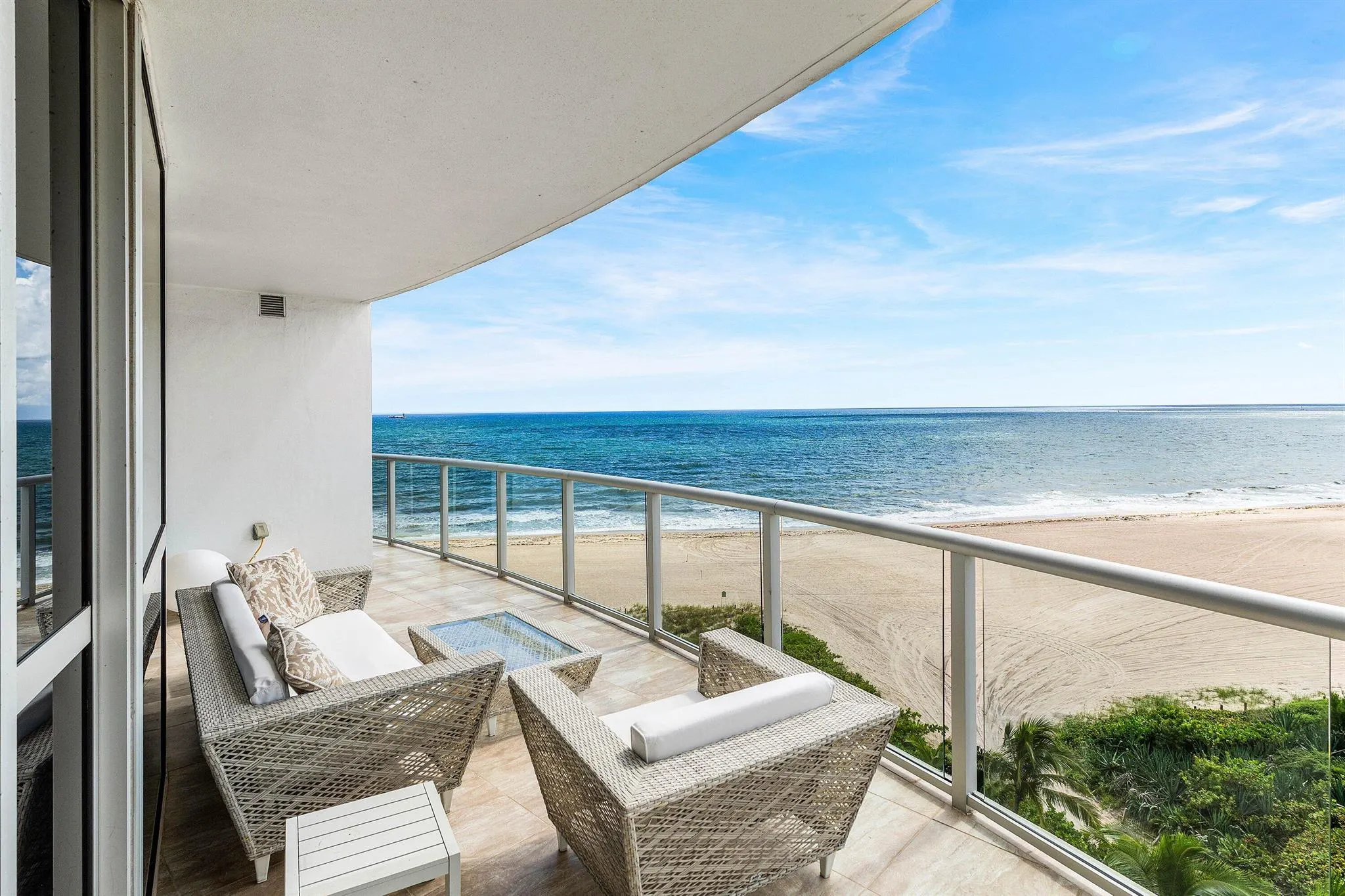 1200 Holiday Drive, #602