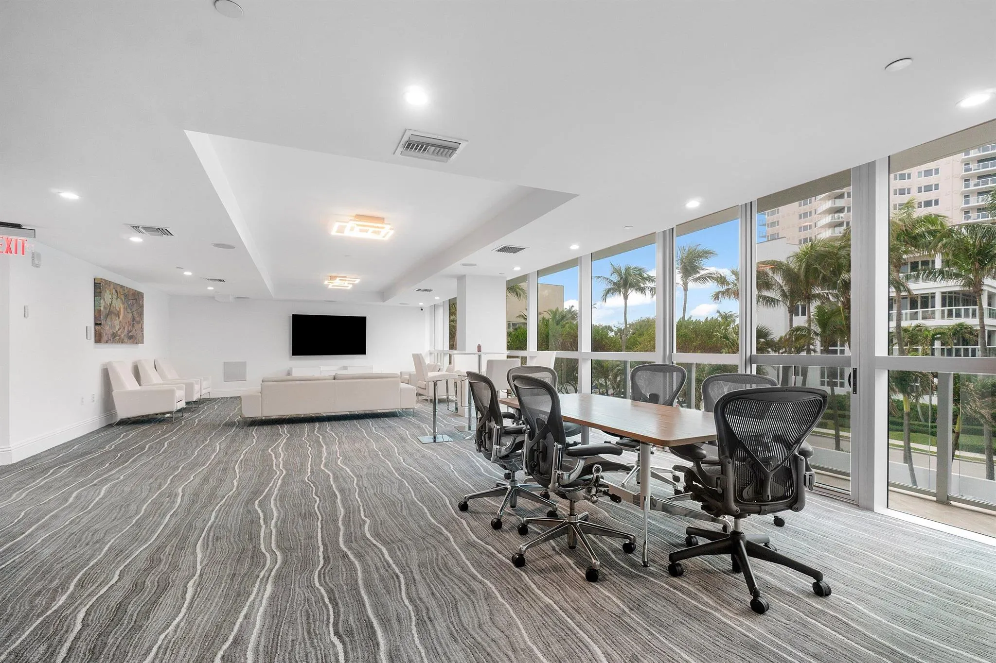 1200 Holiday Drive, #602