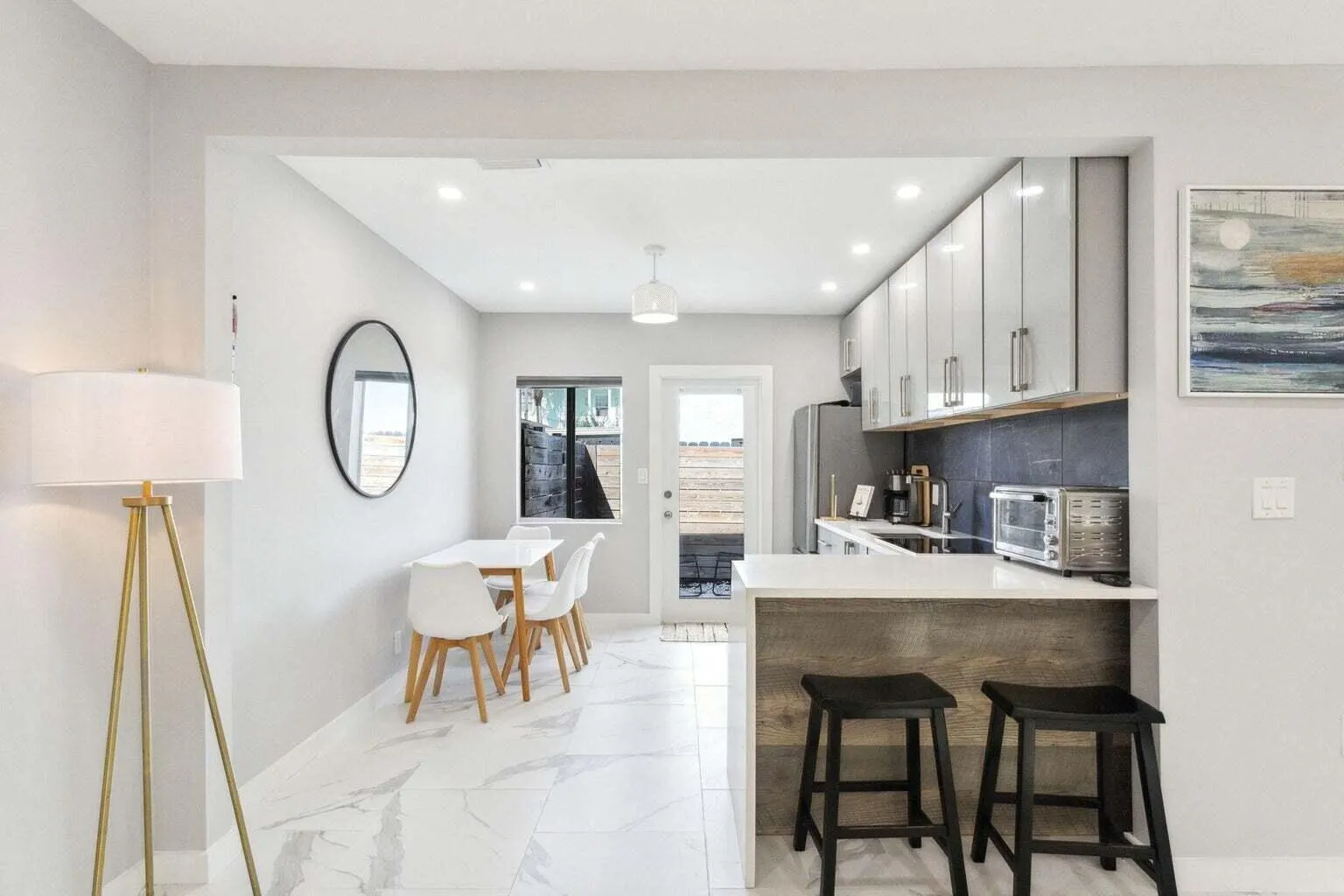 711 SE 2nd Street, #4