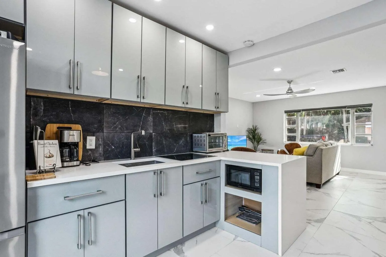 711 SE 2nd Street, #4