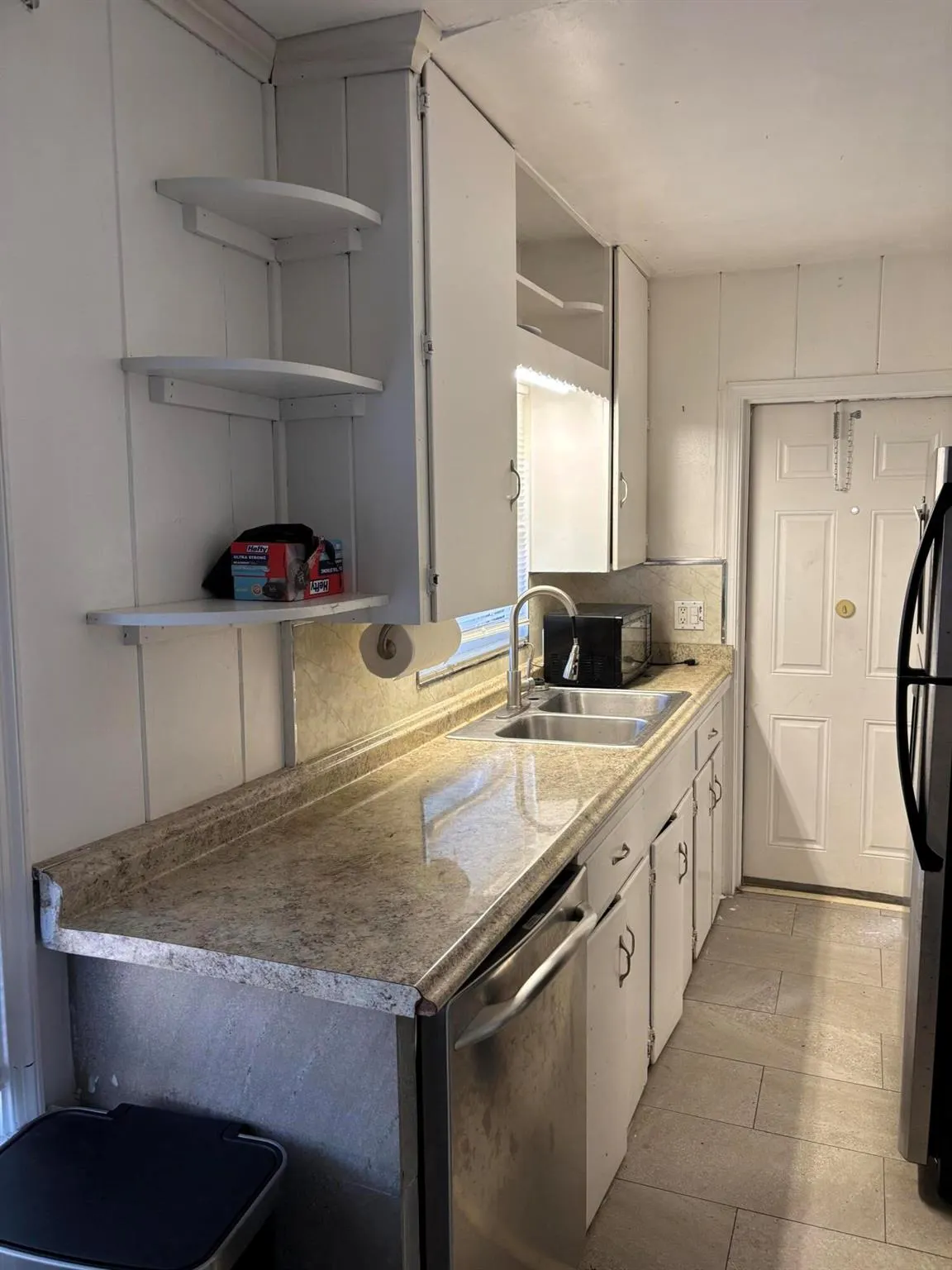 1025-1027 NE 16 Terrace