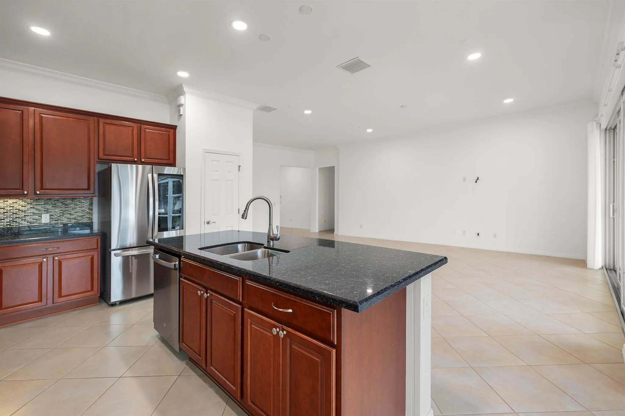 2700 Sunbury Drive