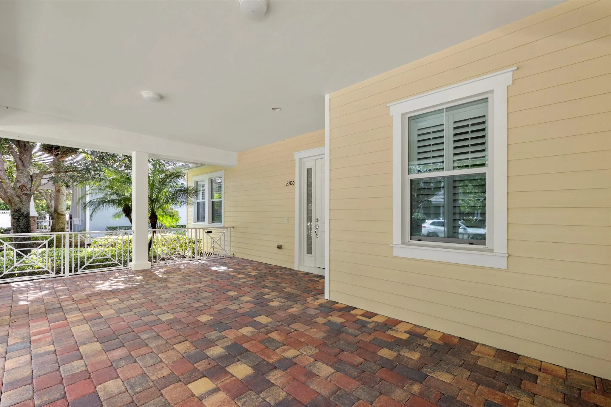 2700 Sunbury Drive
