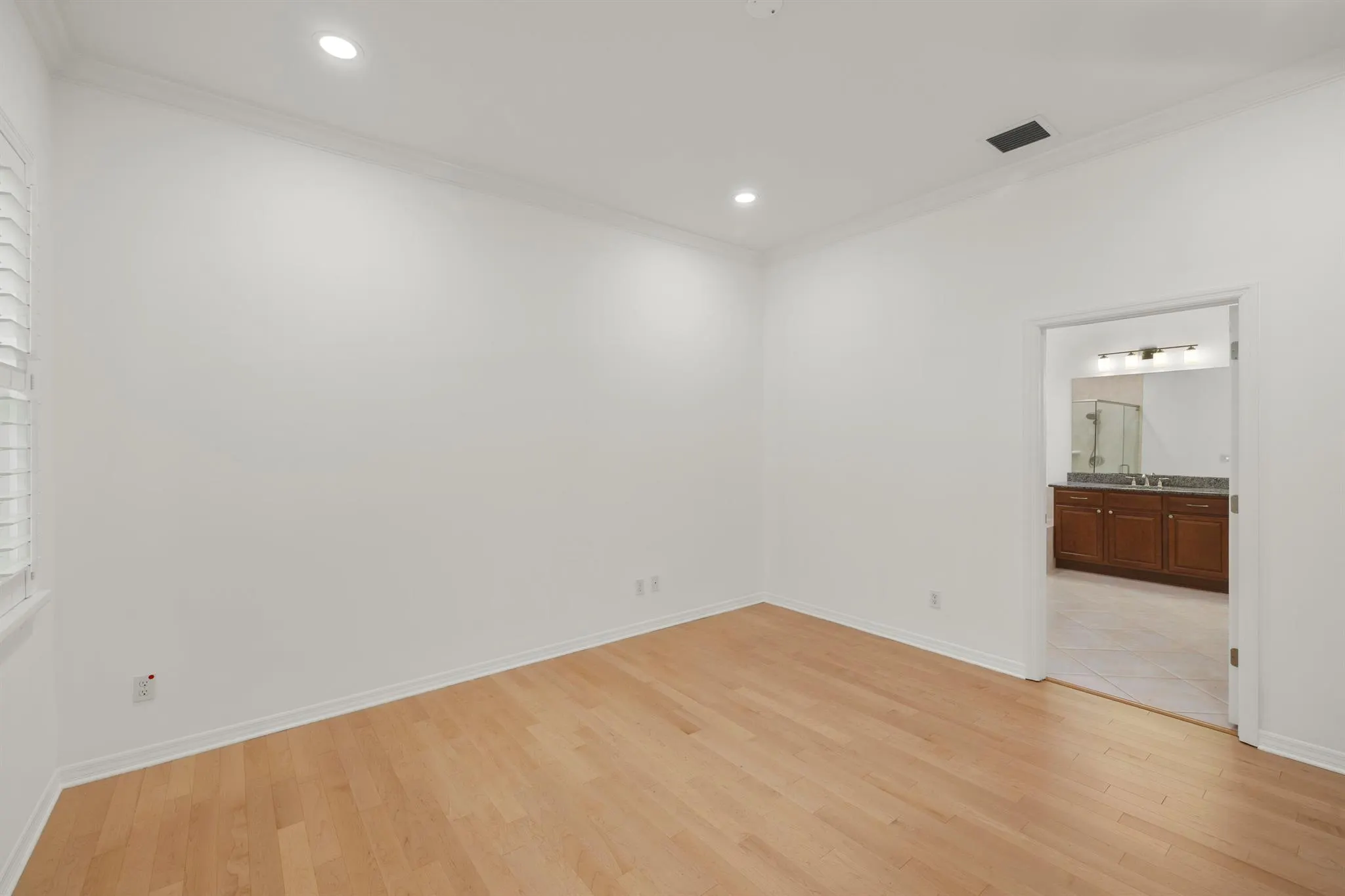 2700 Sunbury Drive