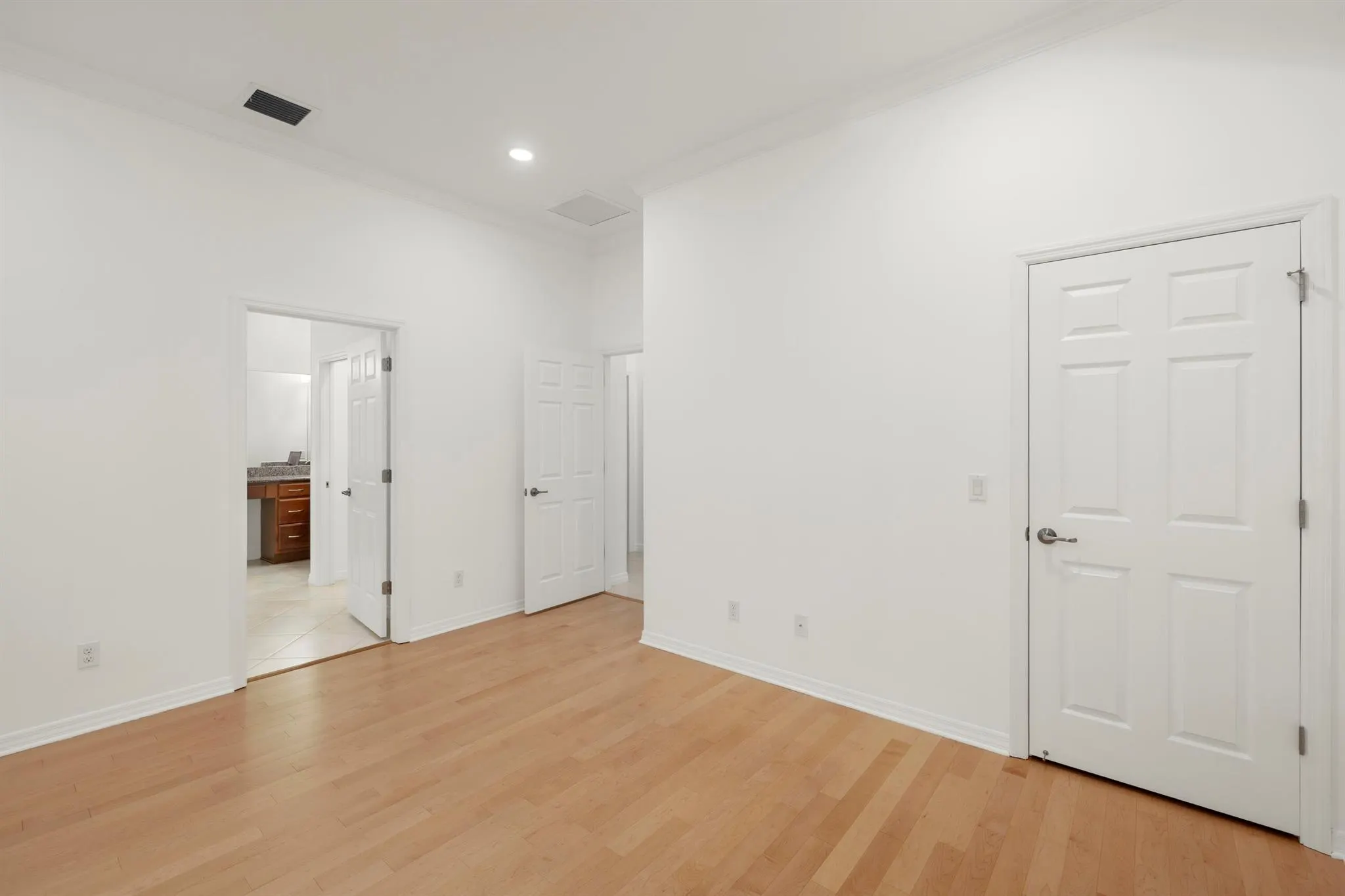 2700 Sunbury Drive
