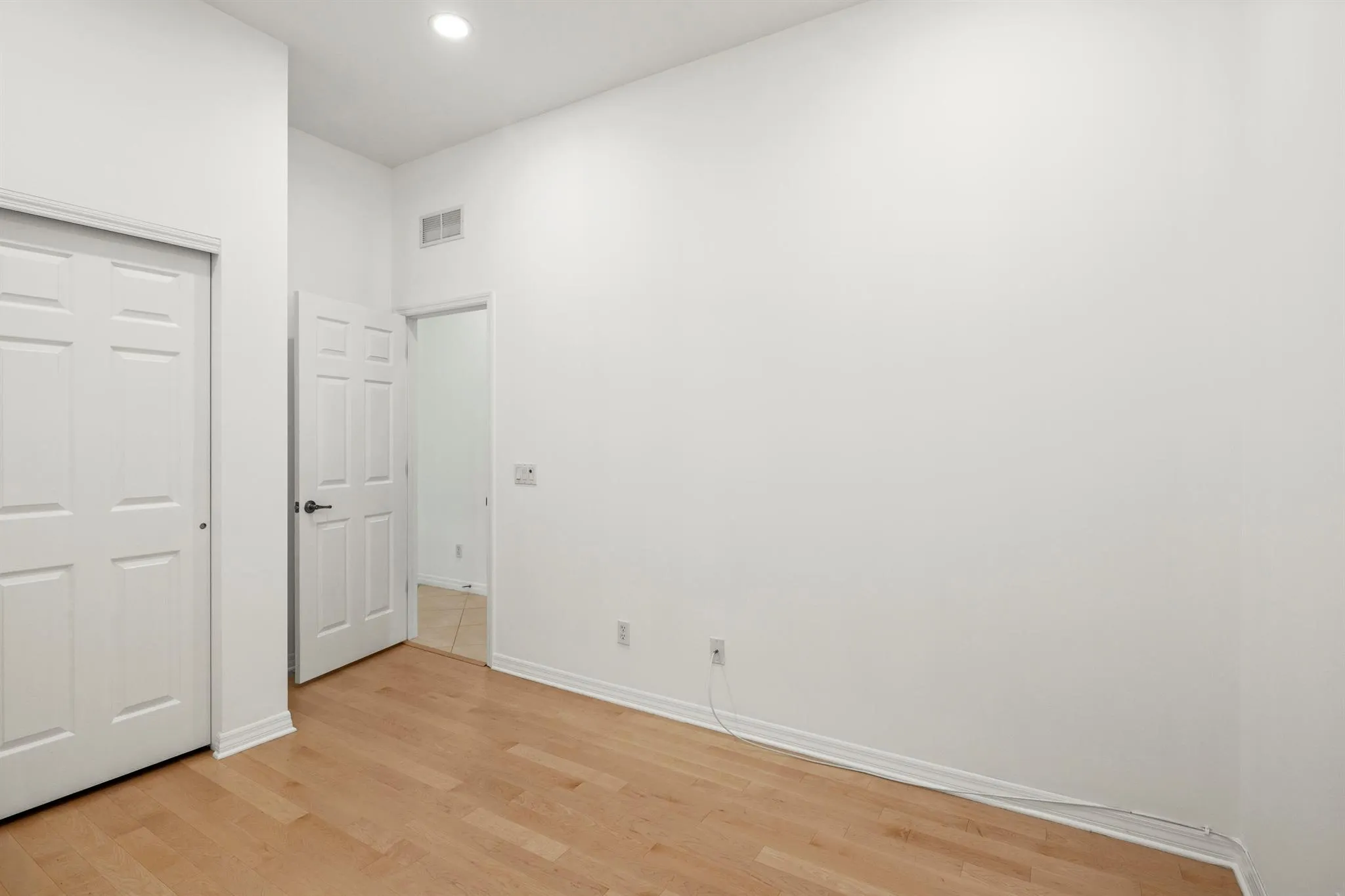 2700 Sunbury Drive