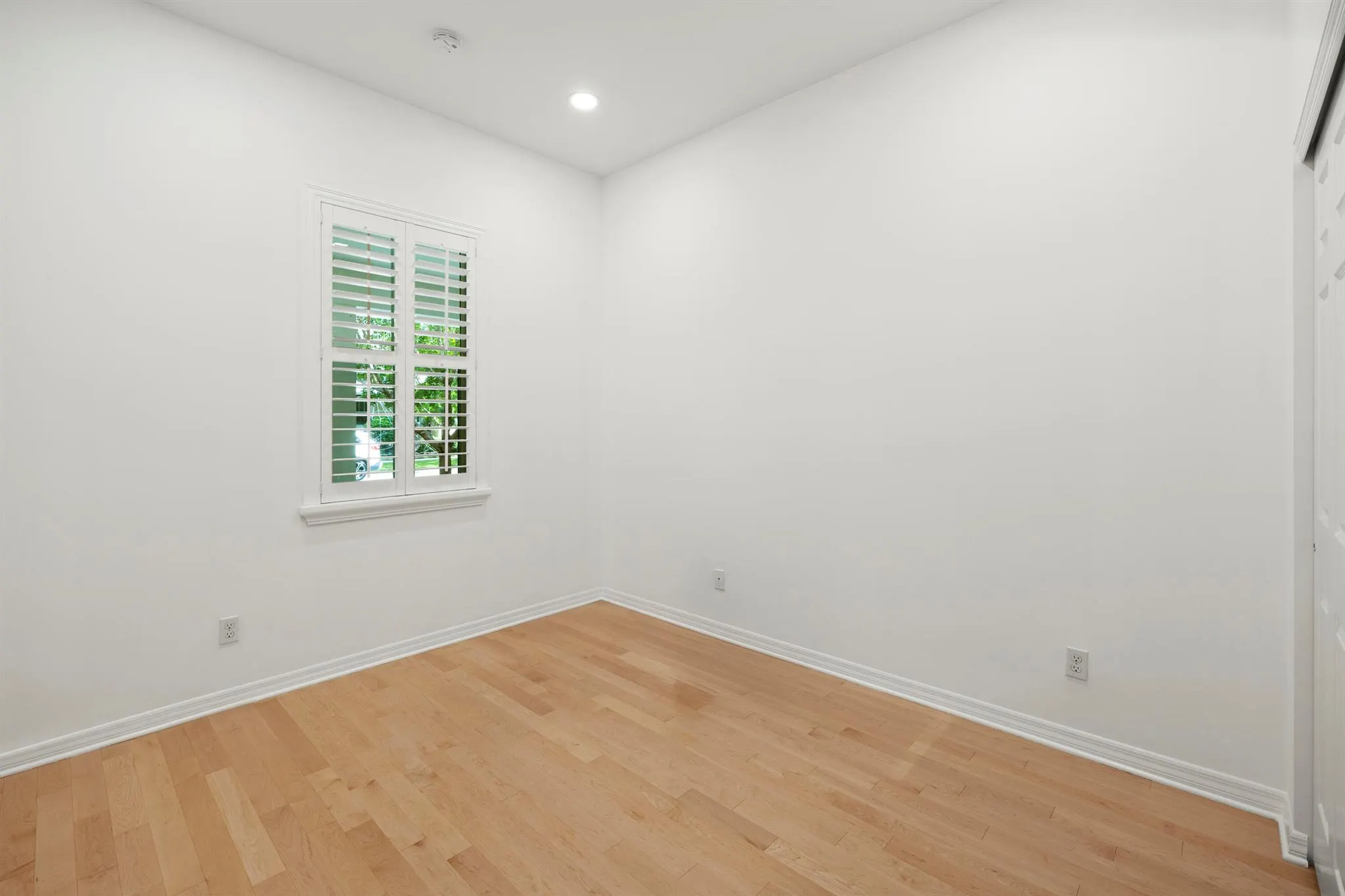 2700 Sunbury Drive