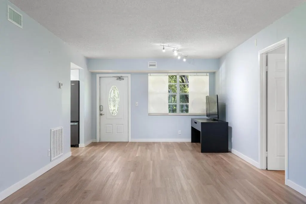 124 Lake Constance Drive