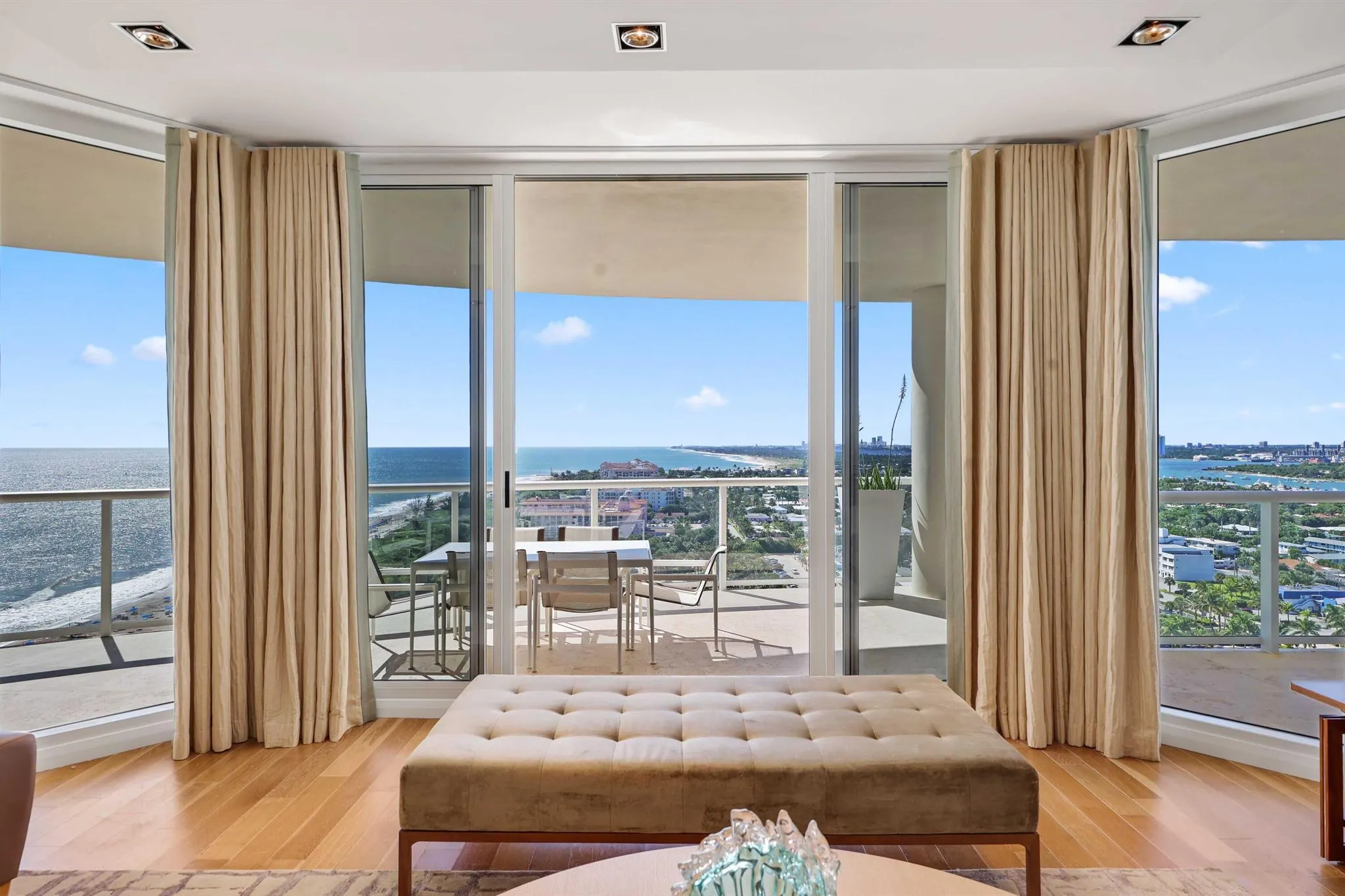 2700 N Ocean Drive, #1604a