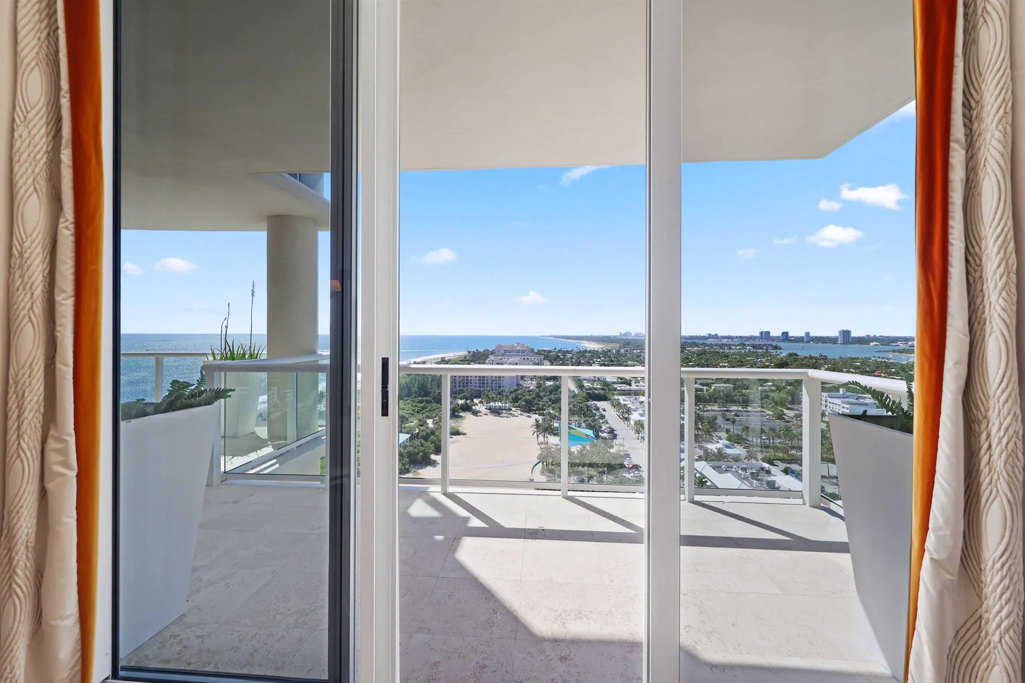 2700 N Ocean Drive, #1604a