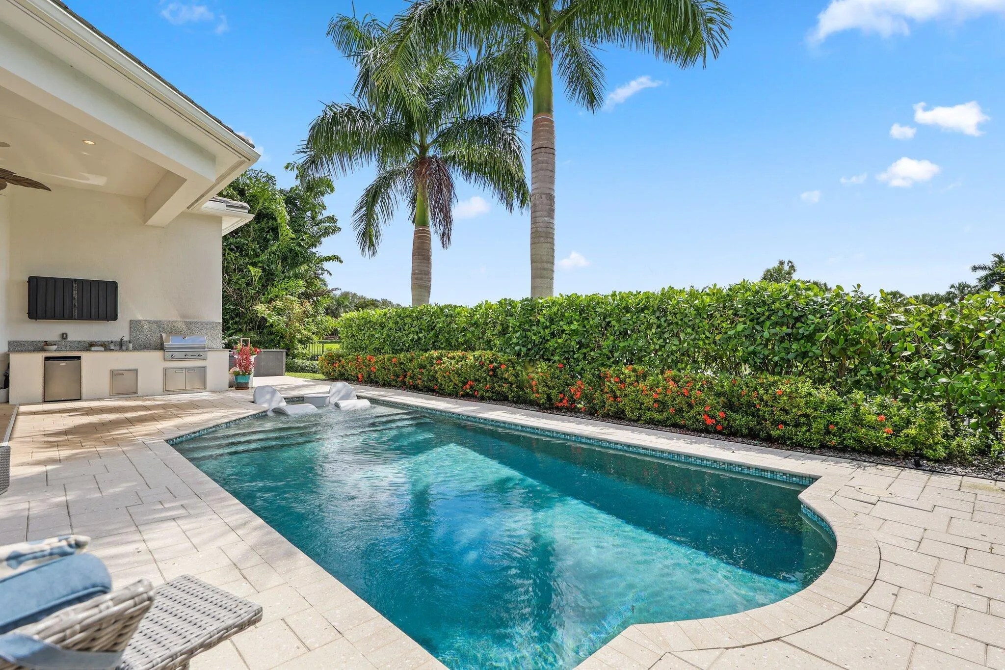 2530 NW 71st Street