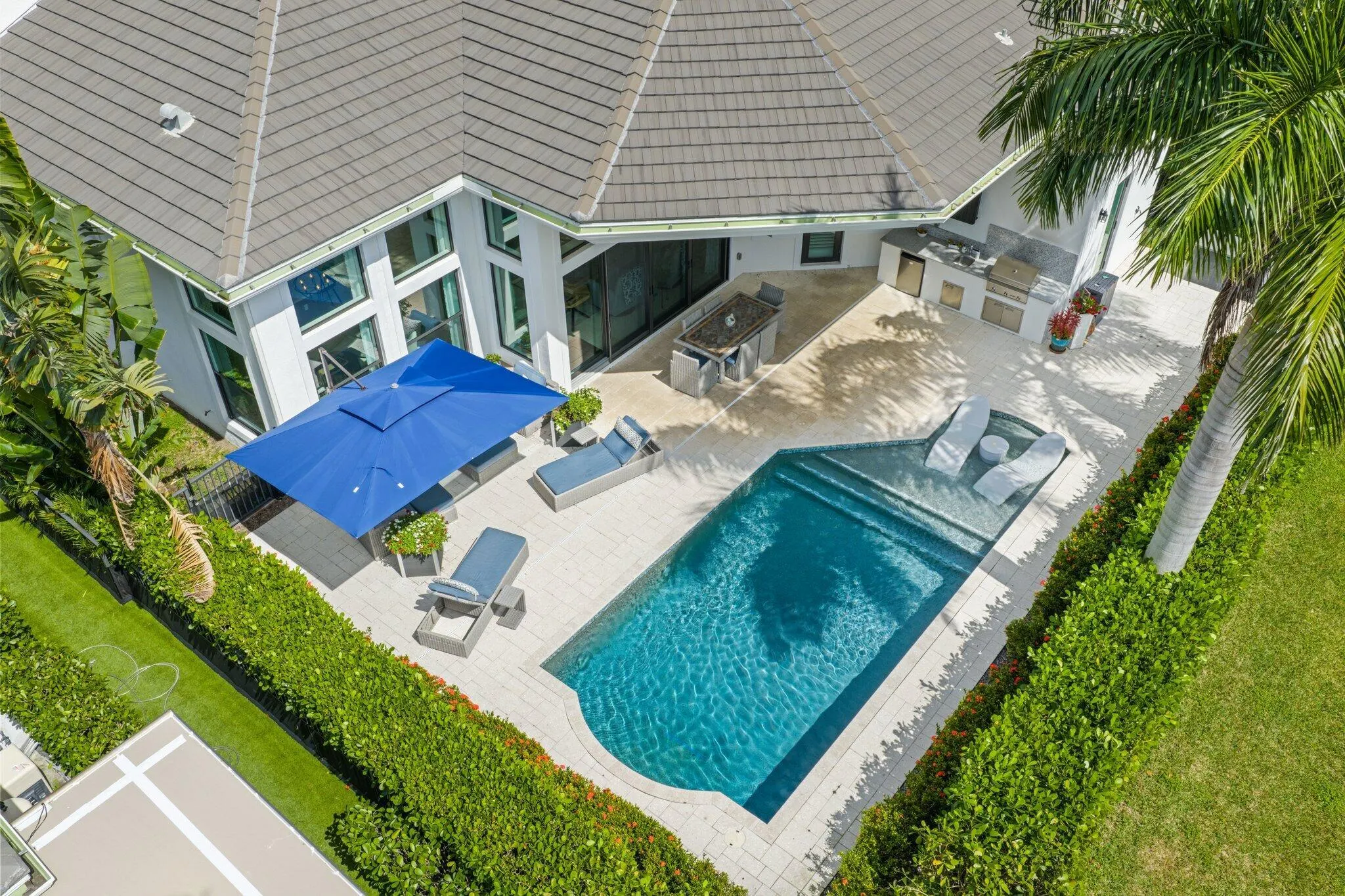 2530 NW 71st Street