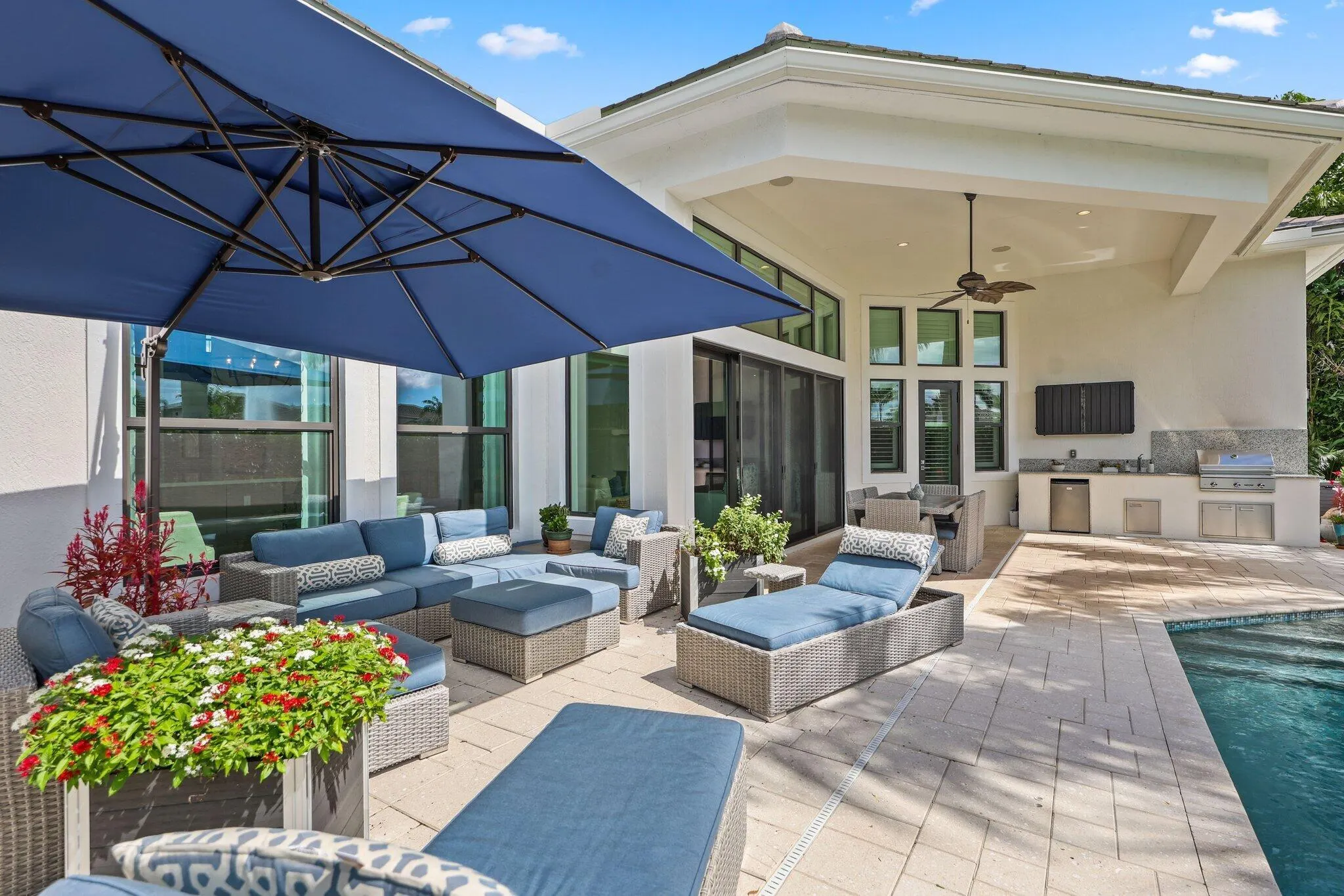 2530 NW 71st Street