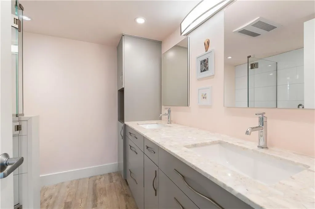 2700 N Highway A1a, #207
