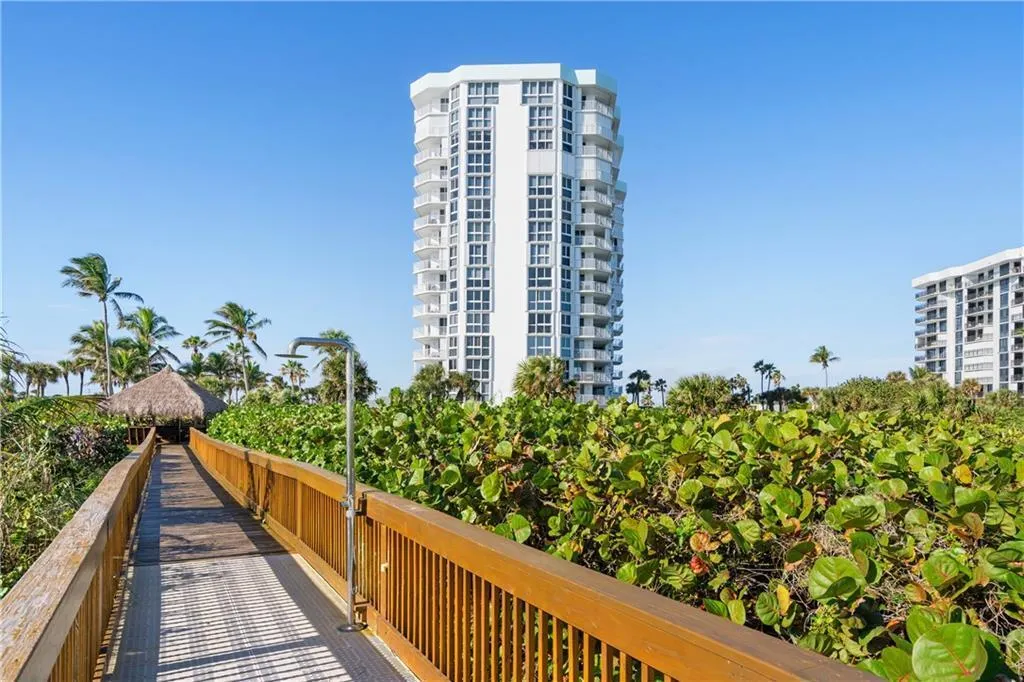 2700 N Highway A1a, #207