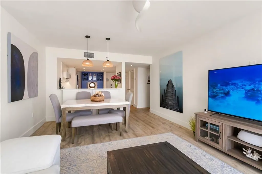 2700 N Highway A1a, #207