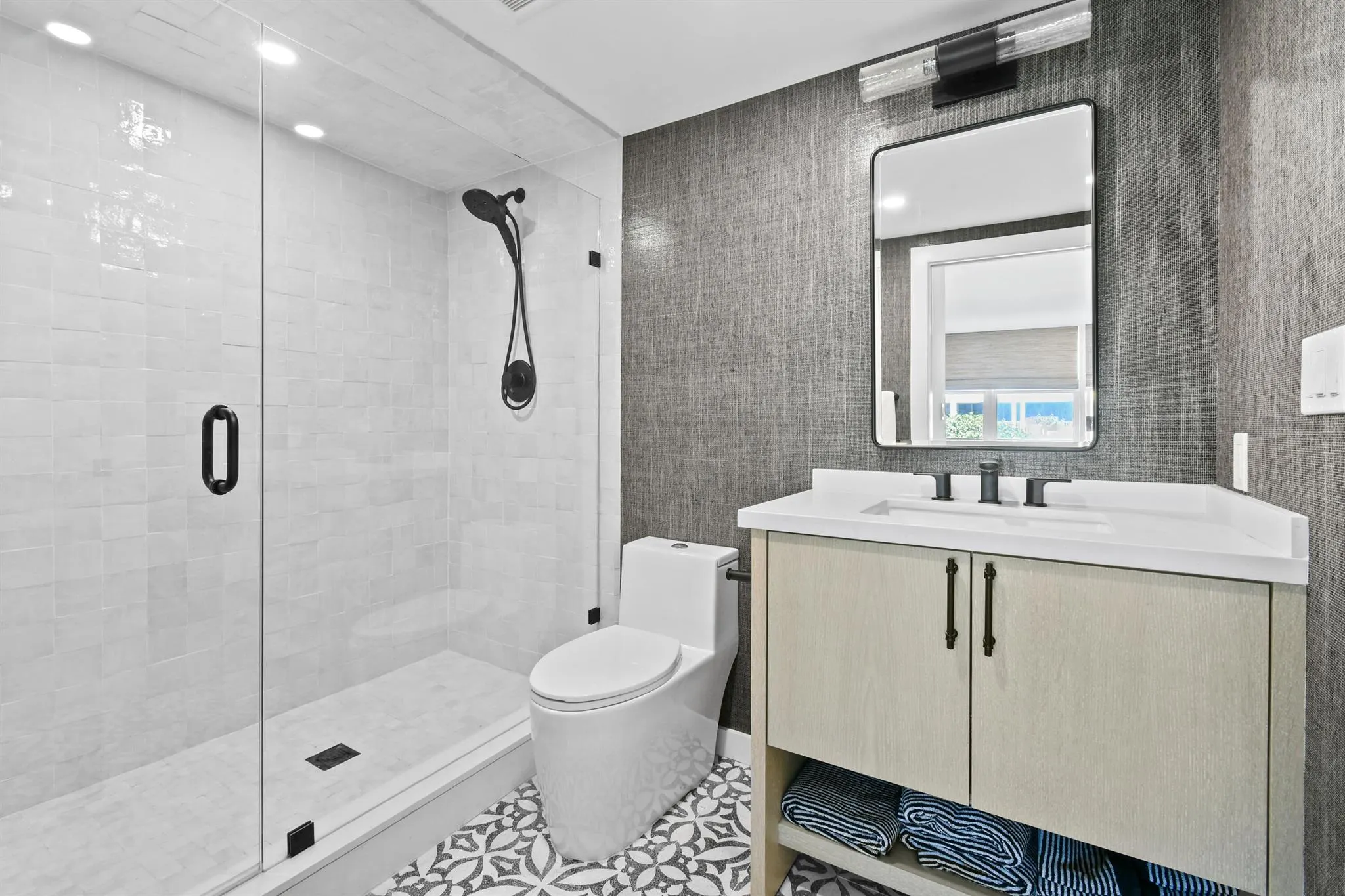 2295 S Ocean Boulevard, #424