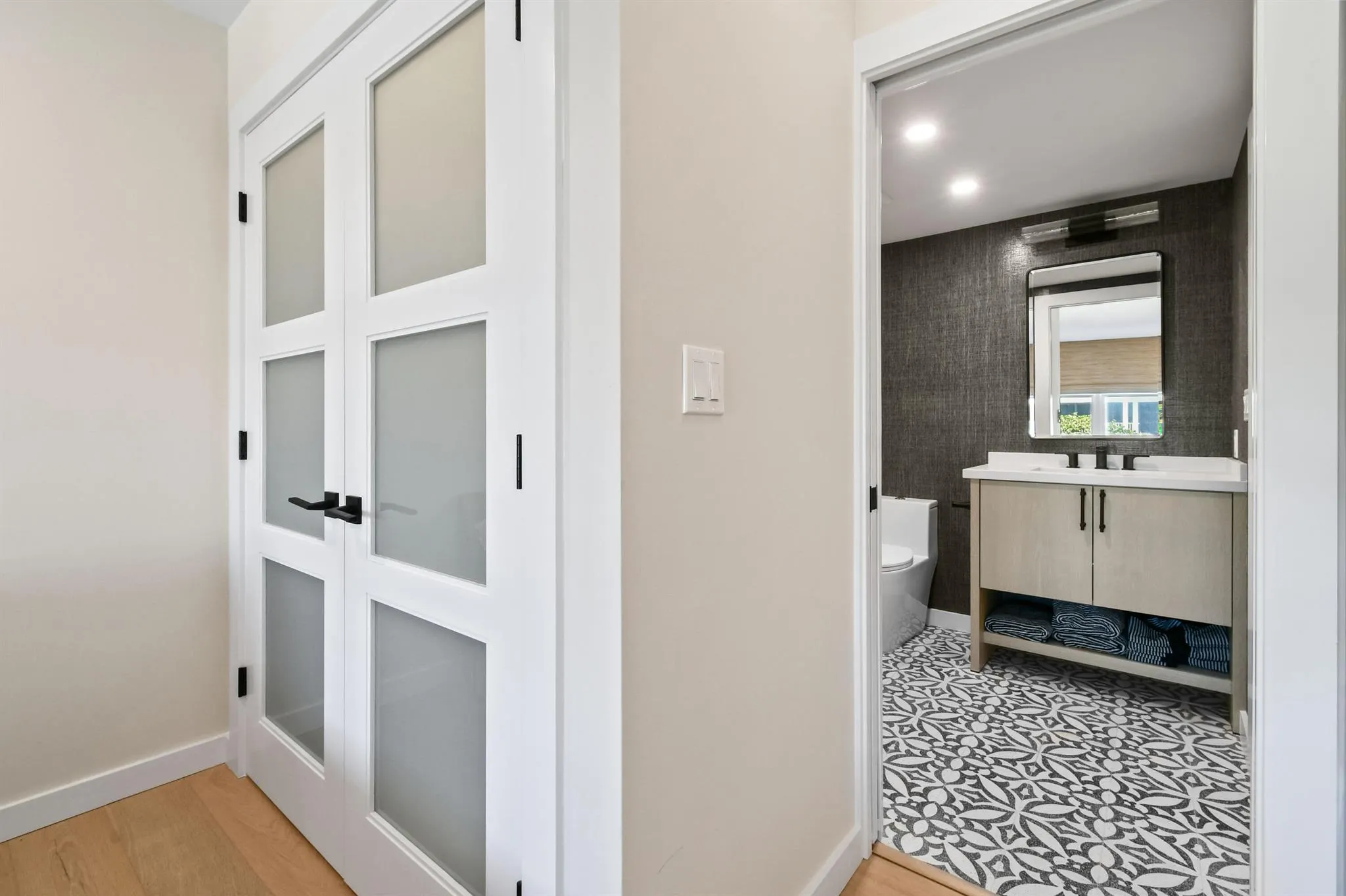 2295 S Ocean Boulevard, #424